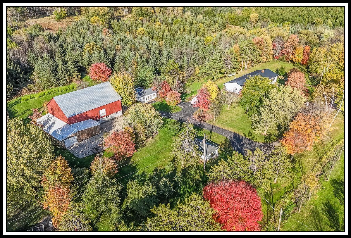 New London, Wisconsin, 54961-8021, United States, 4 Bedrooms Bedrooms, ,2 BathroomsBathrooms,Residential,For Sale,1984435