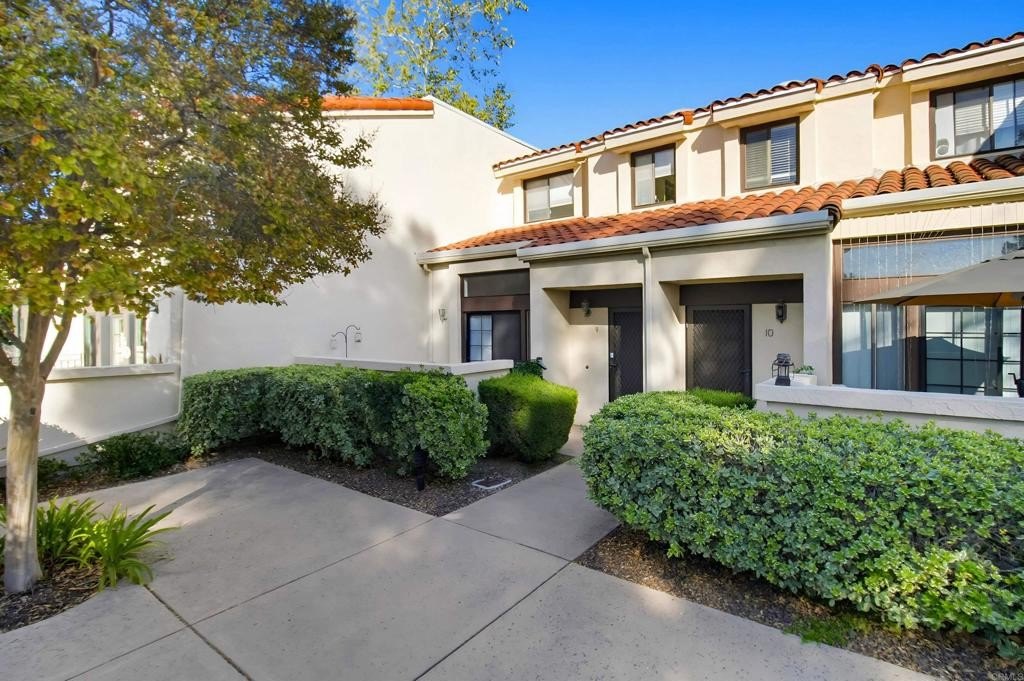 La Mesa, California, 91942, United States, 2 Bedrooms Bedrooms, ,2 BathroomsBathrooms,Residential,For Sale,1991099