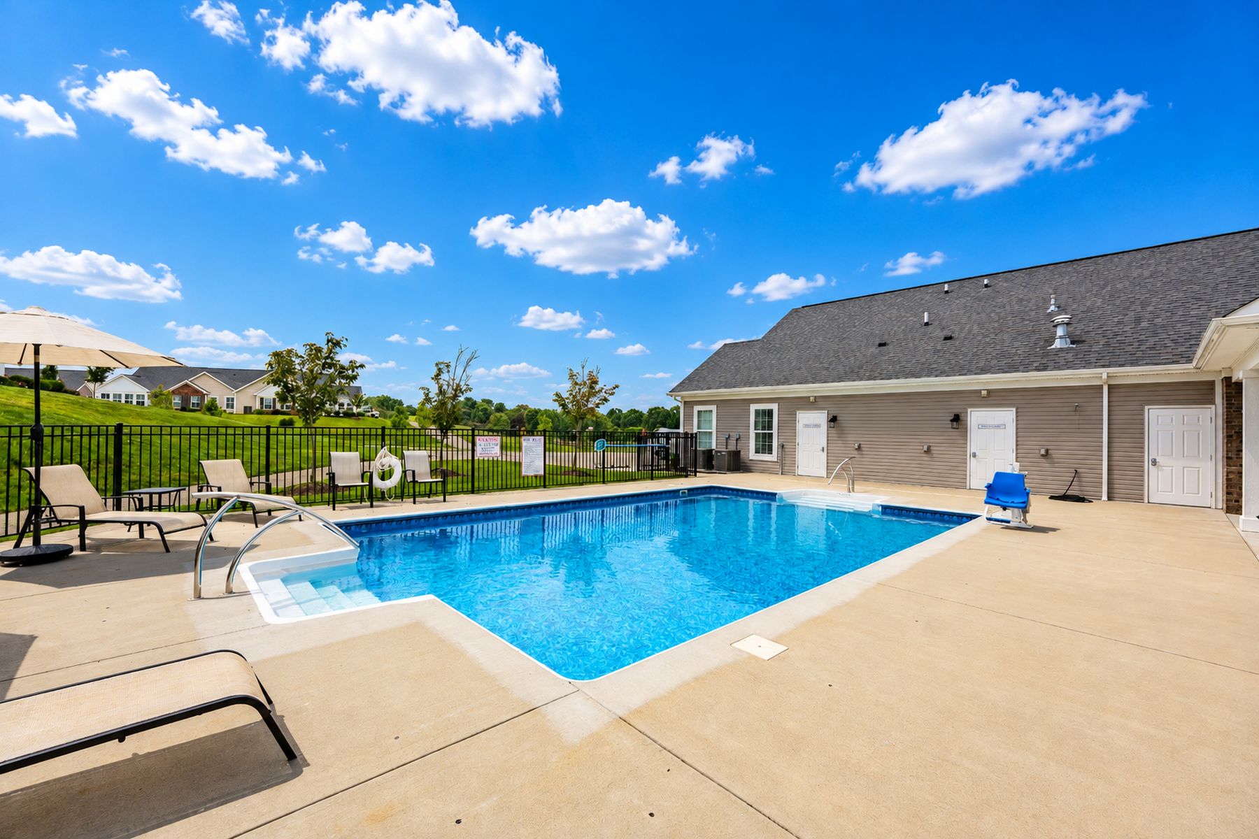  1083 Forest Oaks Drive, Butler, PA 16001 - 物件實景