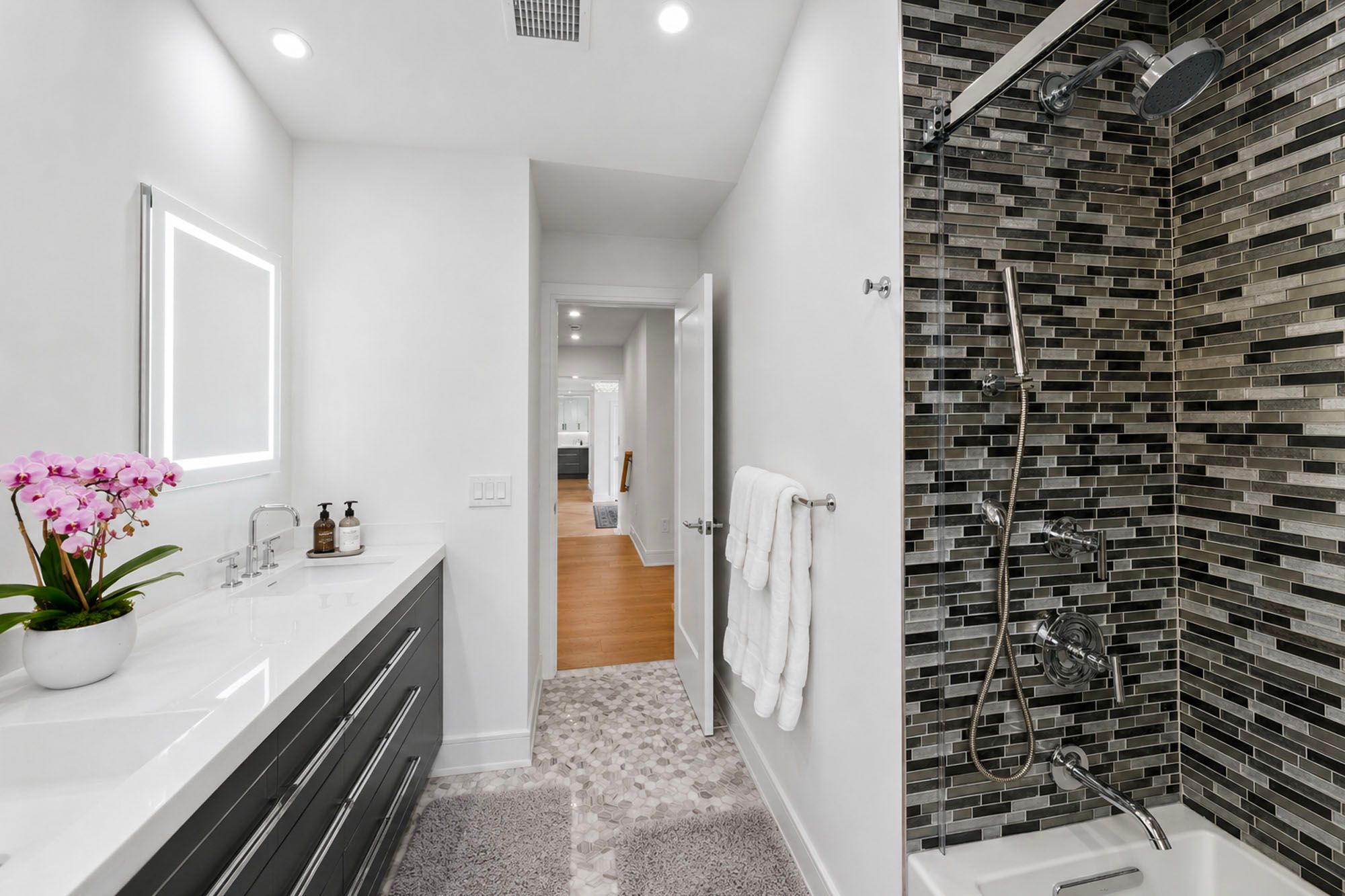  35 Jane Drive, Englewood Cliffs, NJ, 07632 - 物件實景