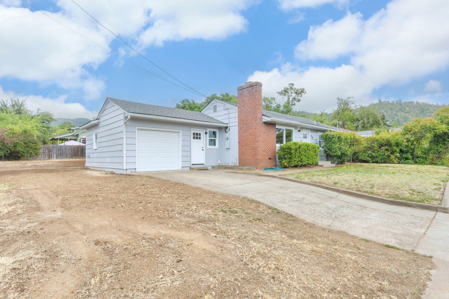  1202 NE A Street Grants Pass, OR 97526 - 物件實景