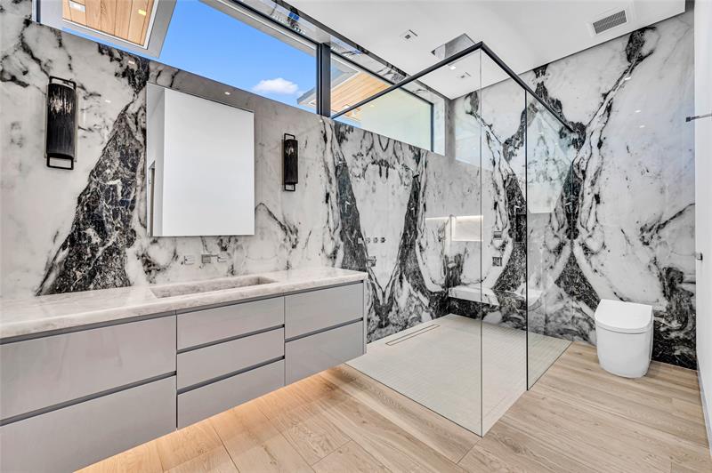 Fort Lauderdale, Florida, 33301, United States, 5 Bedrooms Bedrooms, ,8 BathroomsBathrooms,Residential,For Sale,1971363