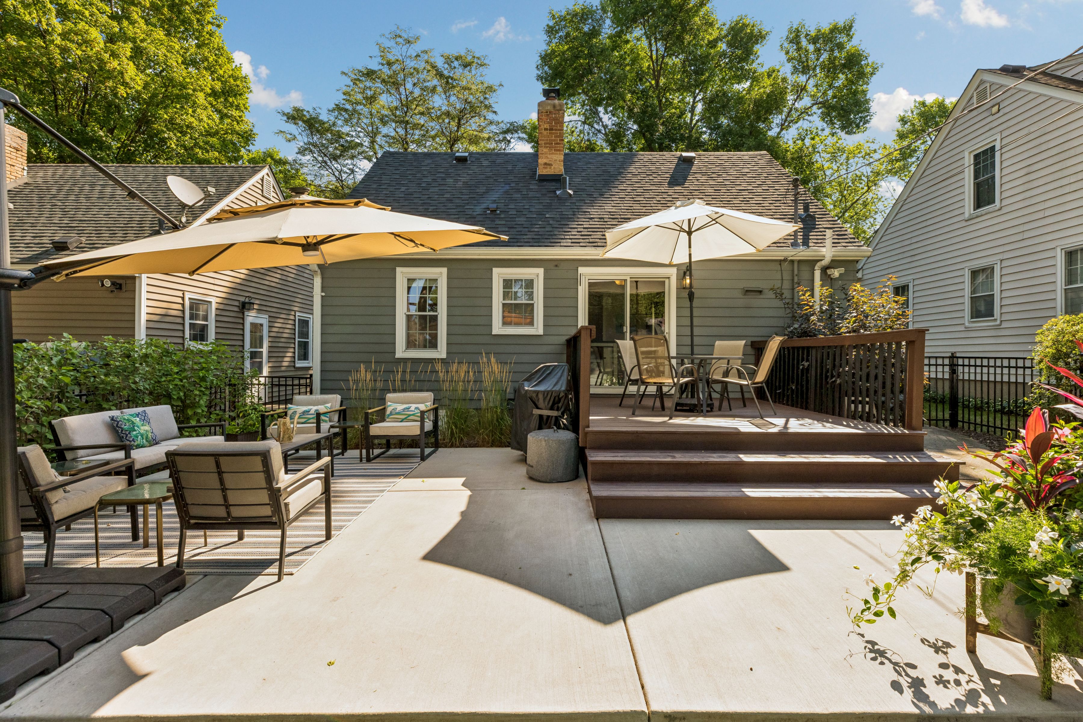 Updated Saint Louis Park Bungalow with Timeless Charm - 物件實景