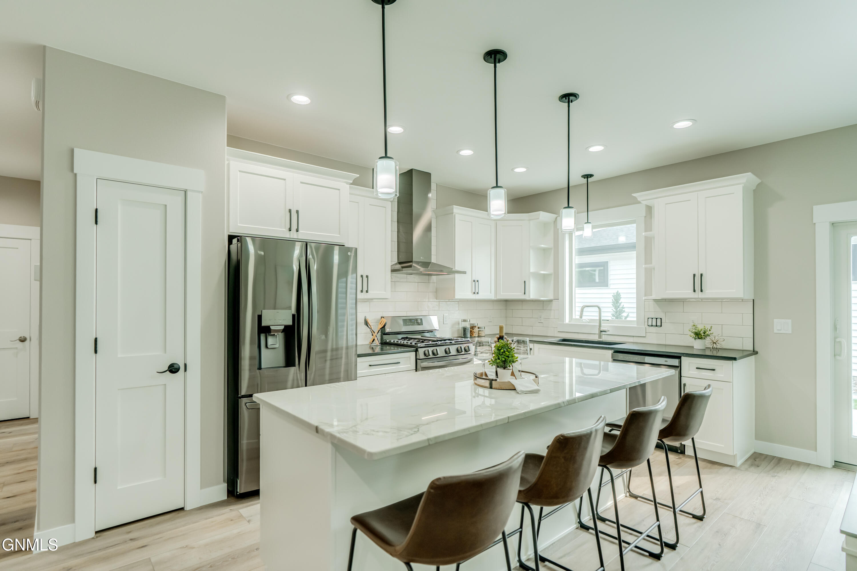 Bismarck, North Dakota, 58504, United States, 3 Bedrooms Bedrooms, ,3 BathroomsBathrooms,Residential,For Sale,1978432