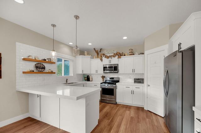 Eagle Mountain, Utah, 84005, United States, 4 Bedrooms Bedrooms, ,4 BathroomsBathrooms,Residential,For Sale,1990385