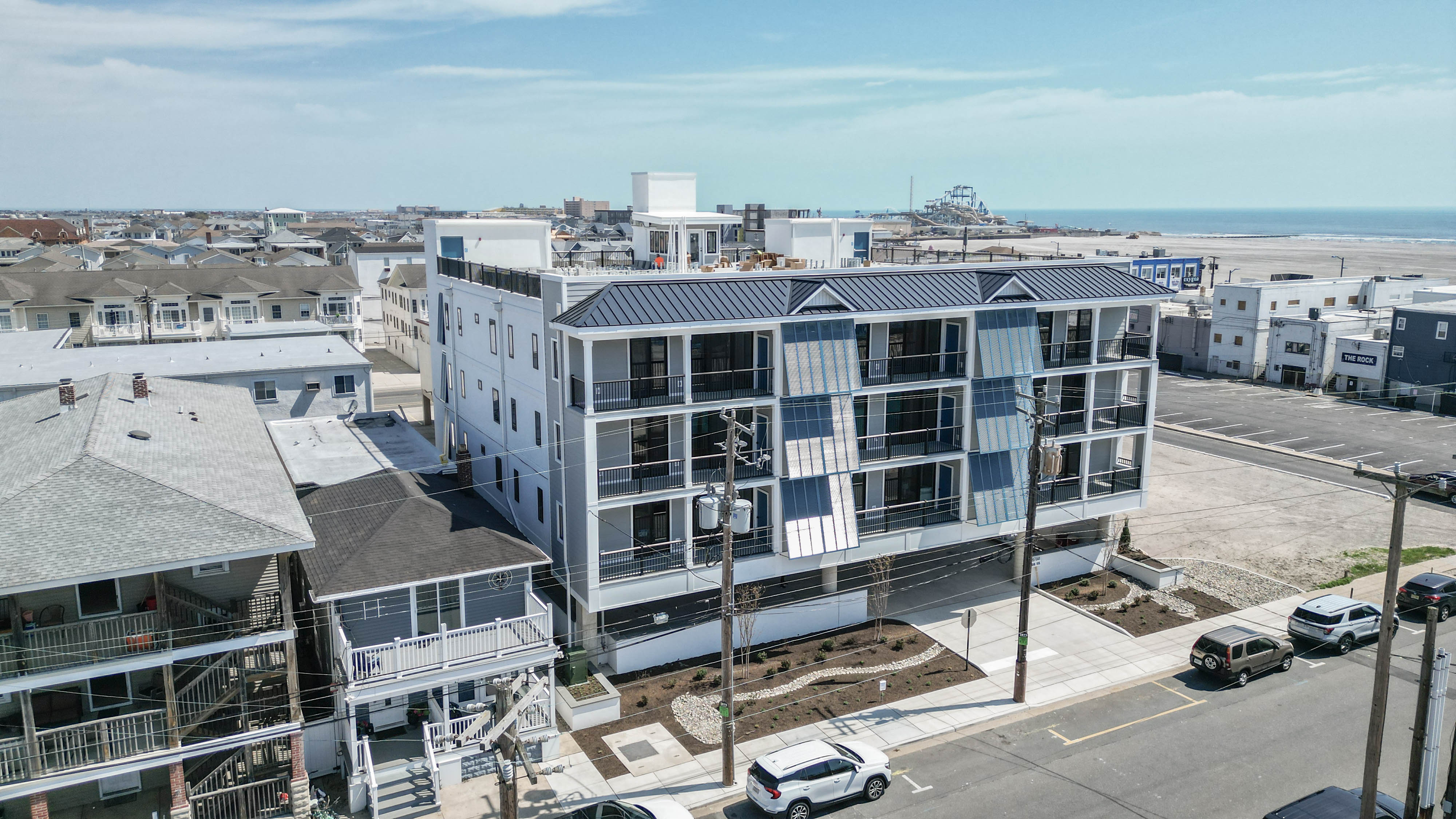  323 E Oak Avenue Unit 201 - 物件實景