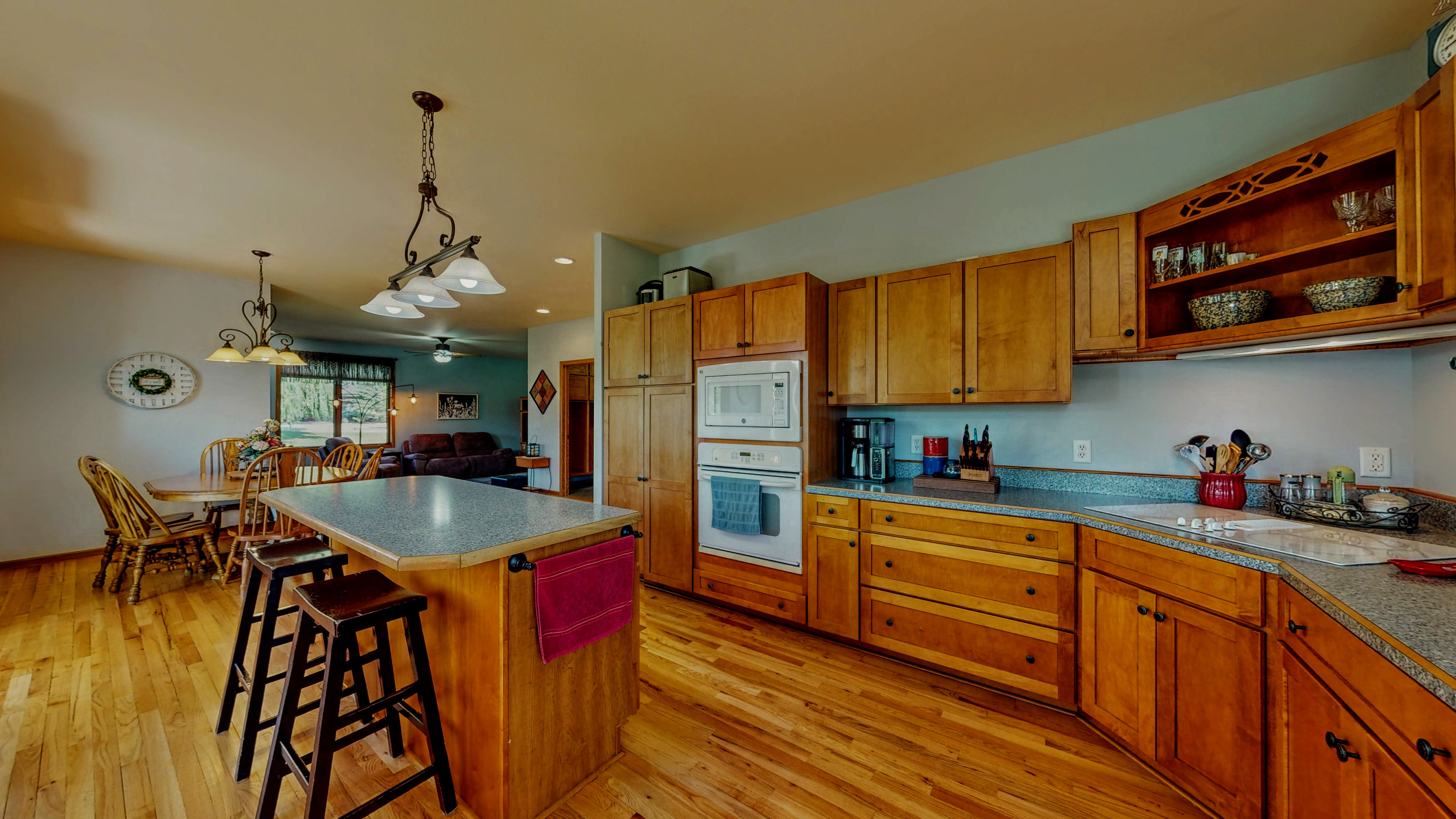 Jefferson, Wisconsin, 53549, United States, 4 Bedrooms Bedrooms, ,4 BathroomsBathrooms,Residential,For Sale,1984363