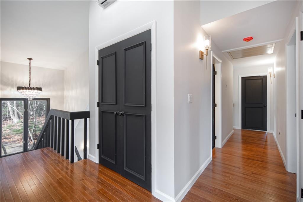 East Greenwich, Rhode Island, 02818, United States, 3 Bedrooms Bedrooms, ,3 BathroomsBathrooms,Residential,For Sale,1905846
