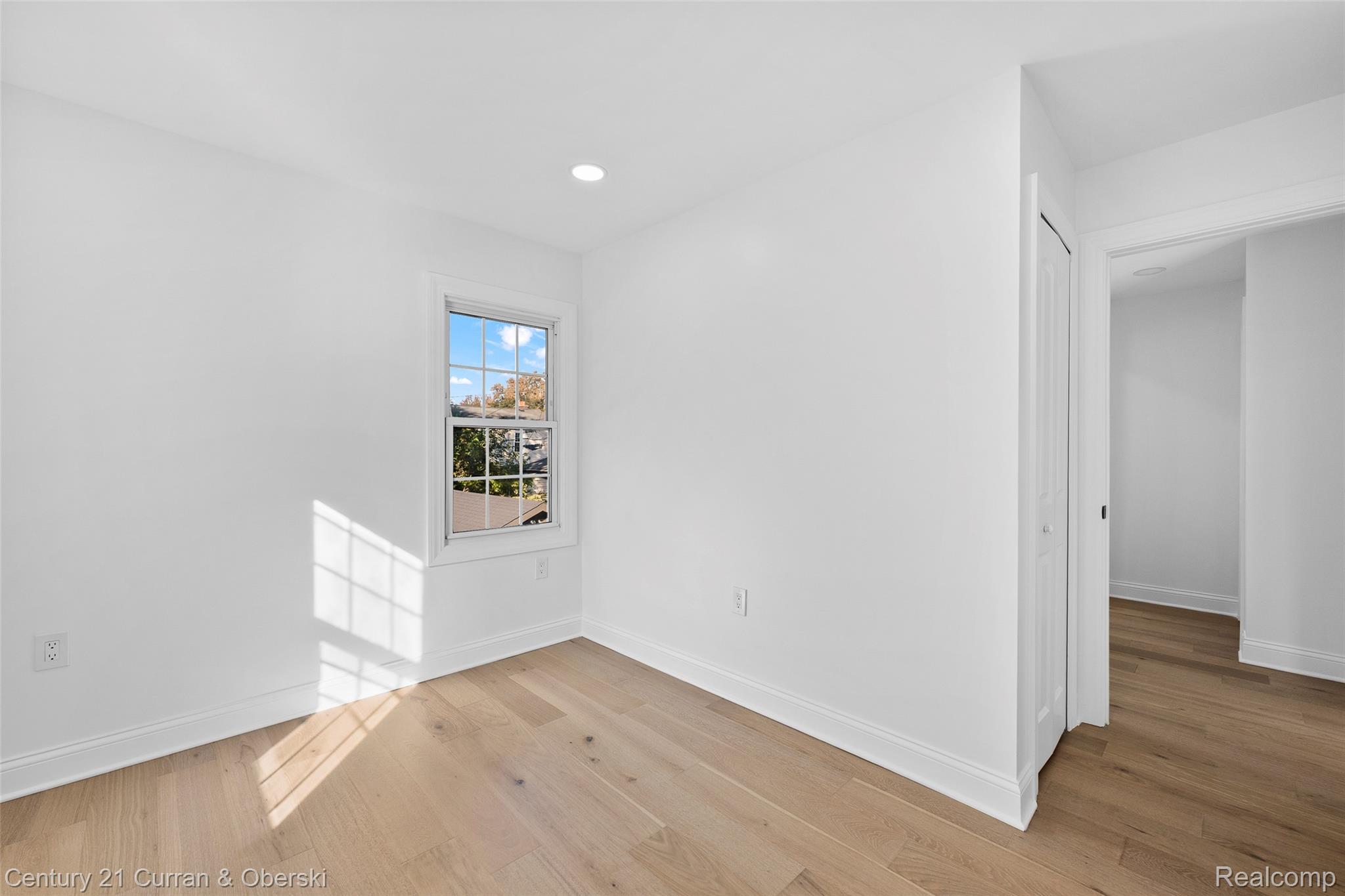 Dearborn, Michigan, 48124, United States, 4 Bedrooms Bedrooms, ,3 BathroomsBathrooms,Residential,For Sale,1979492