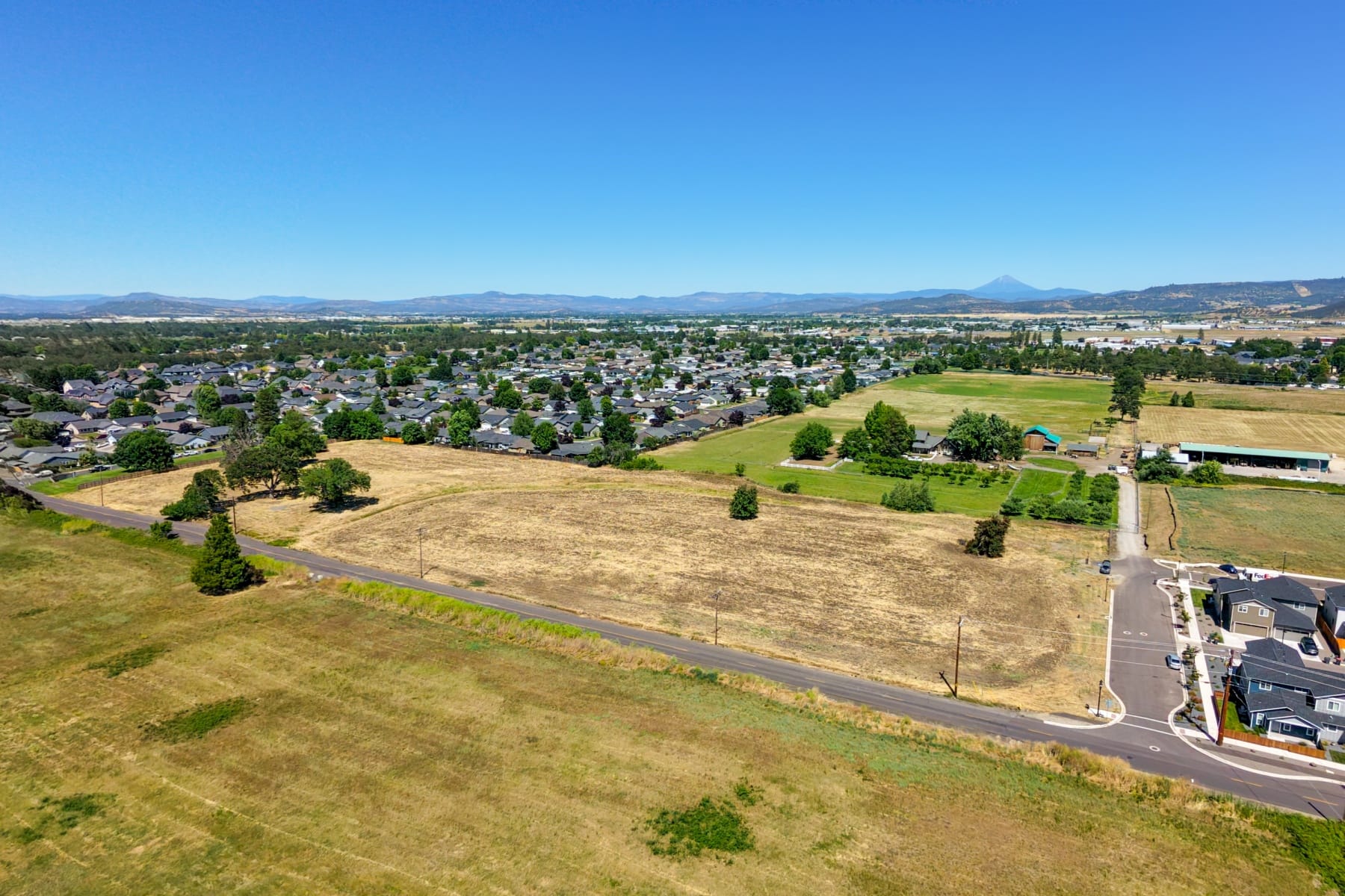  4922 Gebhard Road Central Point, OR 97502 - 物件實景