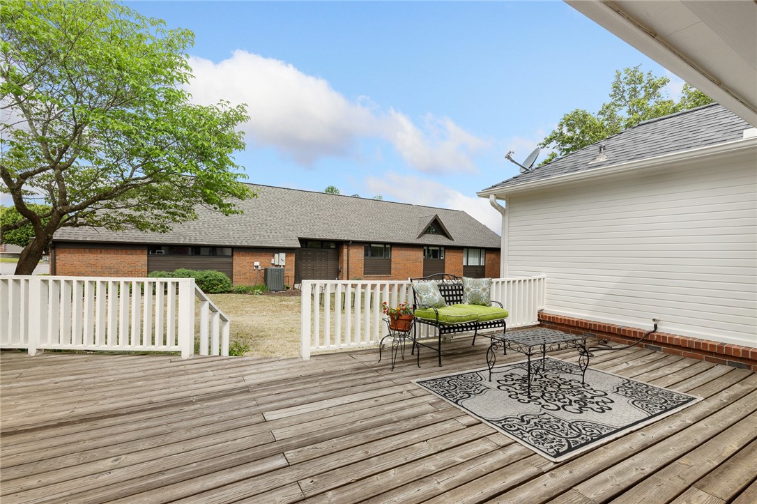 Springdale, Arkansas, 72764, United States, 4 Bedrooms Bedrooms, ,3 BathroomsBathrooms,Residential,For Sale,1804619