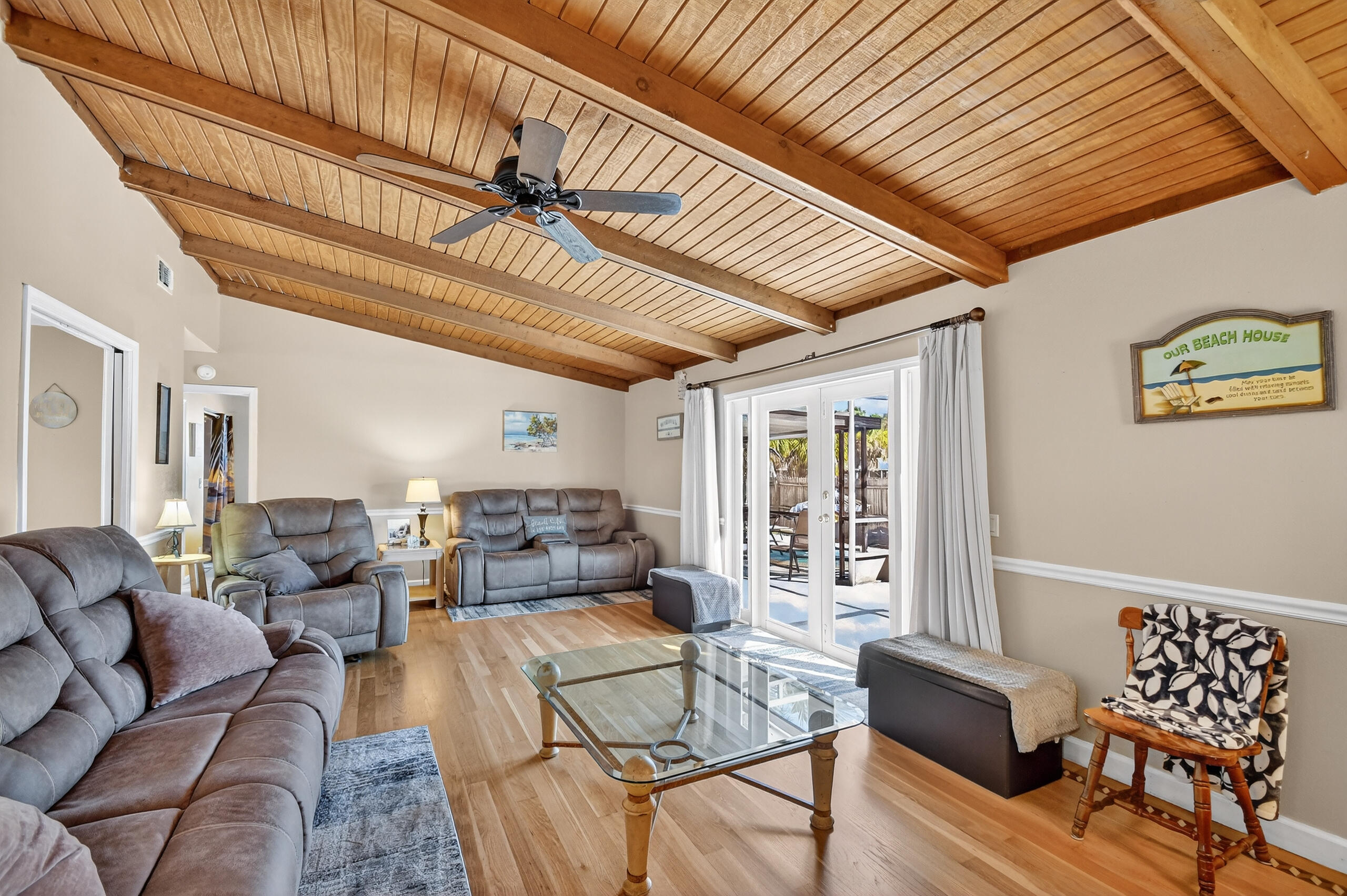 West Palm Beach, Florida, 33406, United States, 3 Bedrooms Bedrooms, ,2 BathroomsBathrooms,Residential,For Sale,1998393