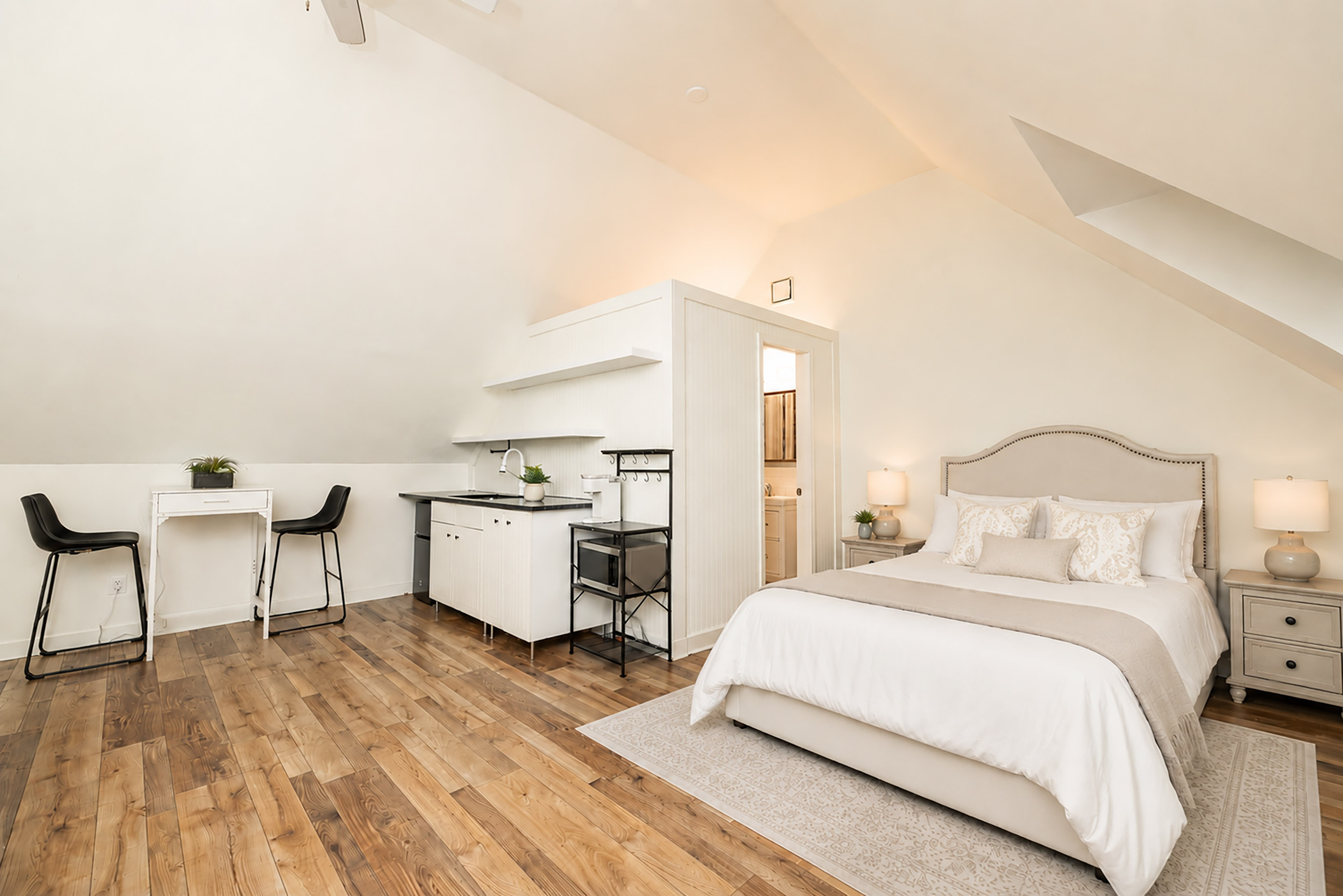  Timeless Peachtree Heights East Home - 物件實景