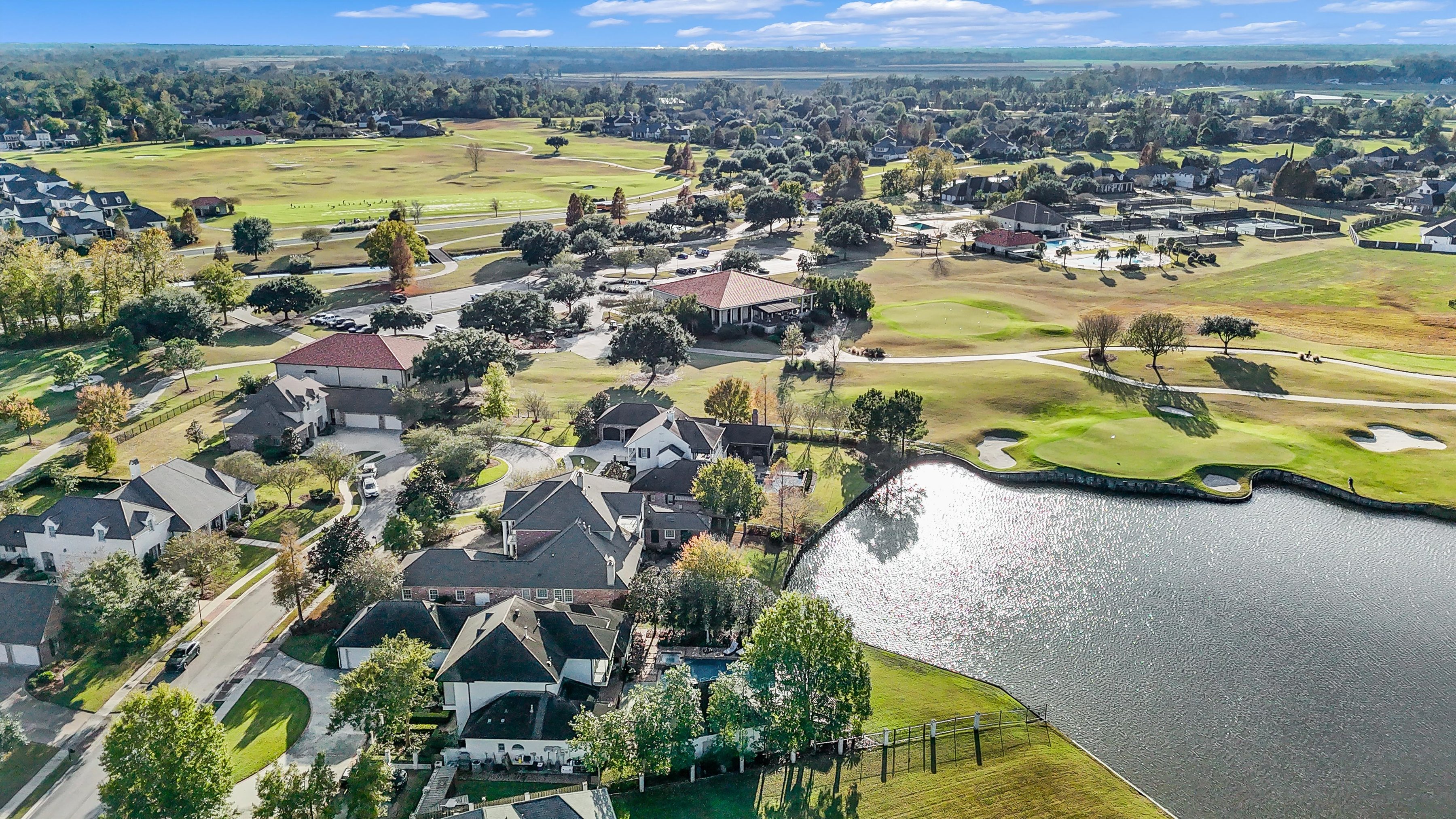 Baton Rouge, Louisiana, 70810, United States, 5 Bedrooms Bedrooms, ,6 BathroomsBathrooms,Residential,For Sale,2002046