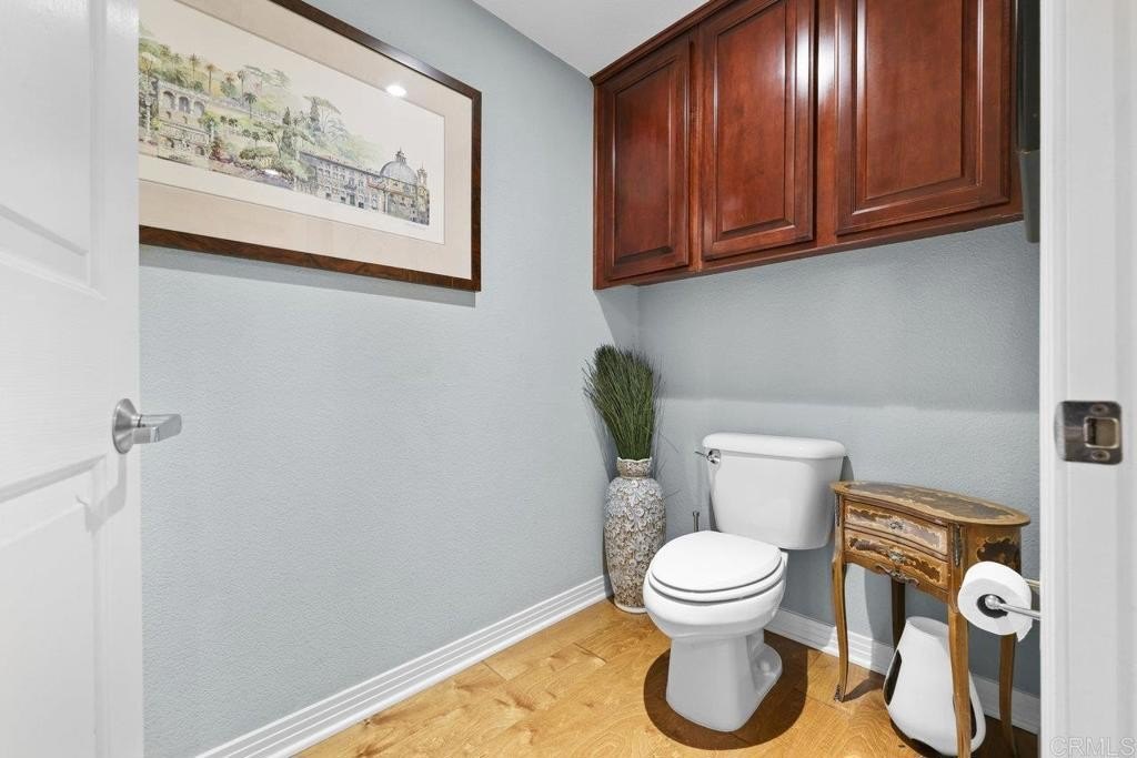 San Diego, California, 92101, United States, 2 Bedrooms Bedrooms, ,3 BathroomsBathrooms,Residential,For Sale,1856536