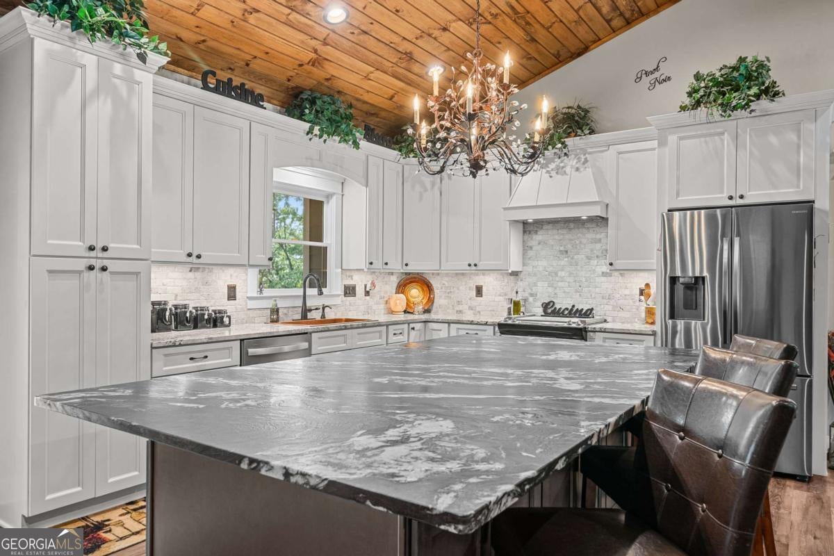 Talking Rock, Georgia, 30175, United States, 3 Bedrooms Bedrooms, ,2 BathroomsBathrooms,Residential,For Sale,1972070