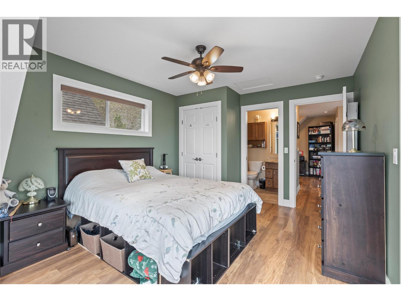 KELOWNA, British Columbia, V1Z 3R8, CA, 2 Bedrooms Bedrooms, ,2 BathroomsBathrooms,Residential,For Sale,1950857