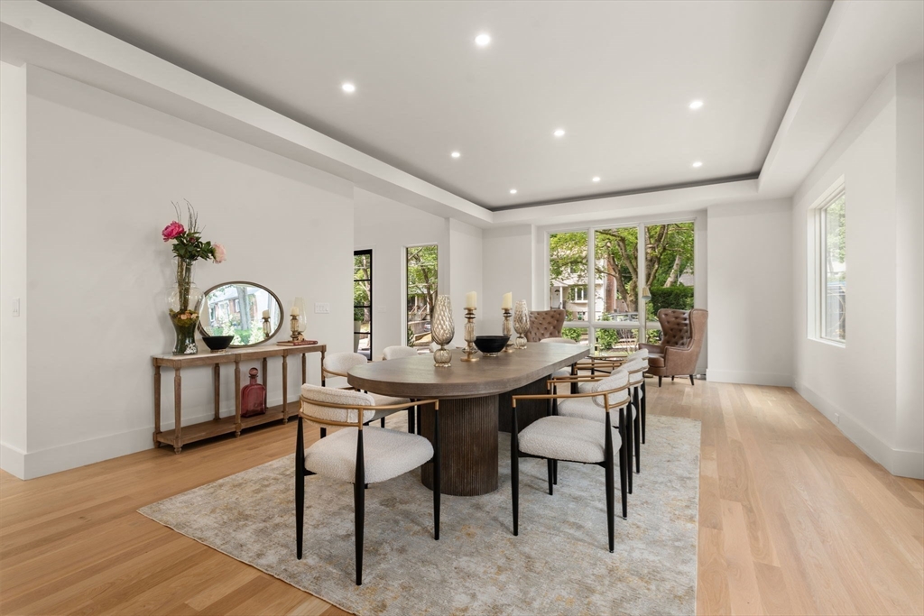 Newton, Massachusetts, 02461, United States, 6 Bedrooms Bedrooms, ,7 BathroomsBathrooms,Residential,For Sale,1882798