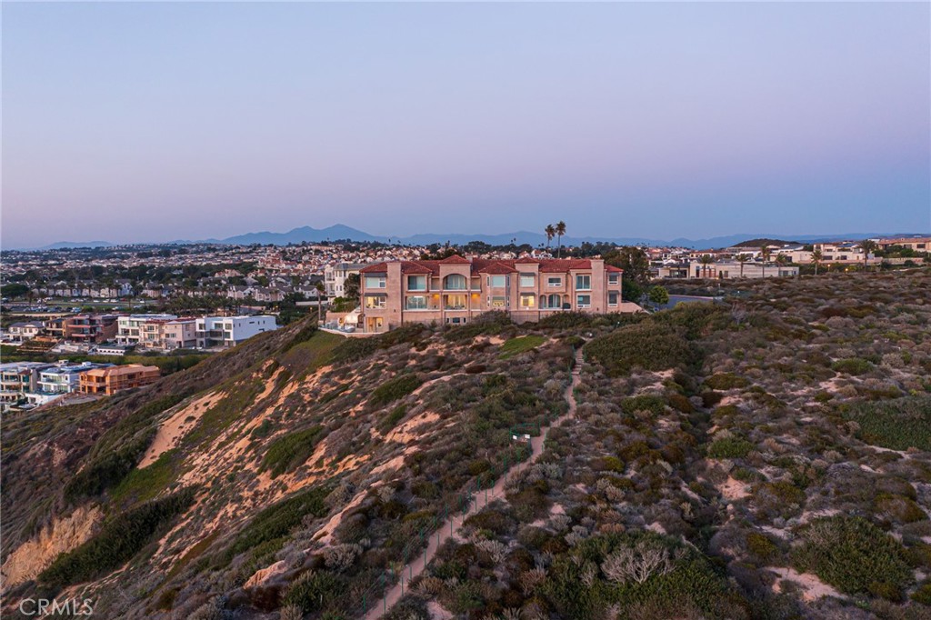 Dana Point, California, 92629, United States, 3 Bedrooms Bedrooms, ,4 BathroomsBathrooms,Residential,For Sale,1885078