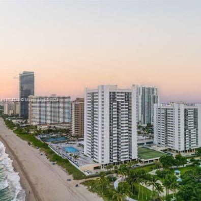 1880 S Ocean Dr Unit 306, Hallandale Beach, Florida, 33009, United States, 2 Bedrooms Bedrooms, ,2 BathroomsBathrooms,Residential,For Sale,1880 S Ocean Dr Unit 306,1433027