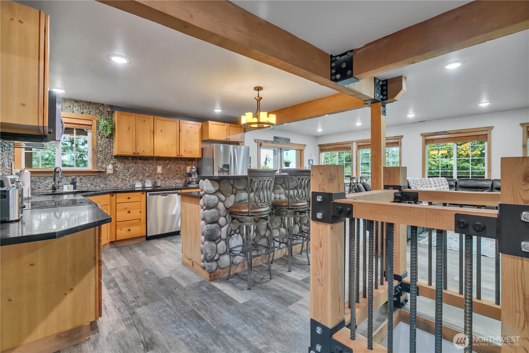 Ravensdale, Washington, 98051, United States, 3 Bedrooms Bedrooms, ,1 BathroomBathrooms,Residential,For Sale,2000526