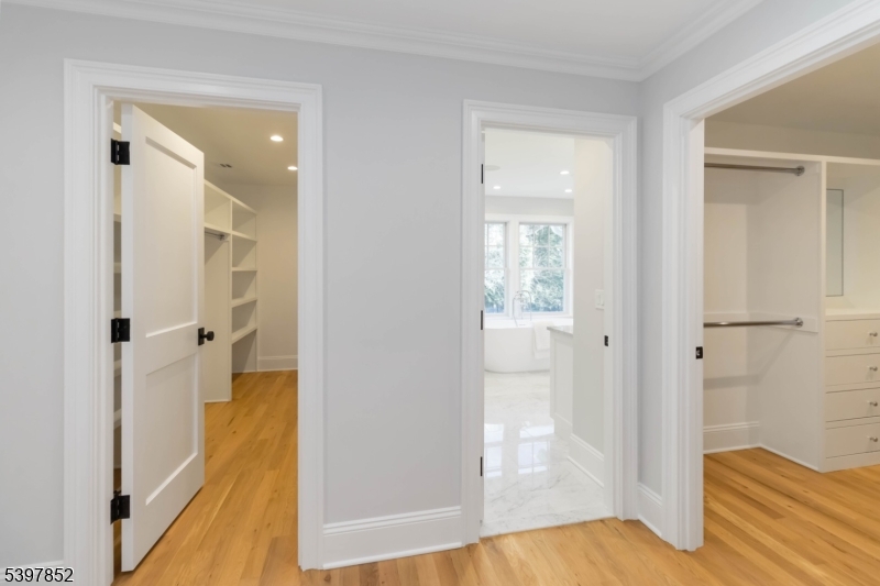 Chatham Twp., New Jersey, 07928, United States, 7 Bedrooms Bedrooms, ,8 BathroomsBathrooms,Residential,For Sale,1995947