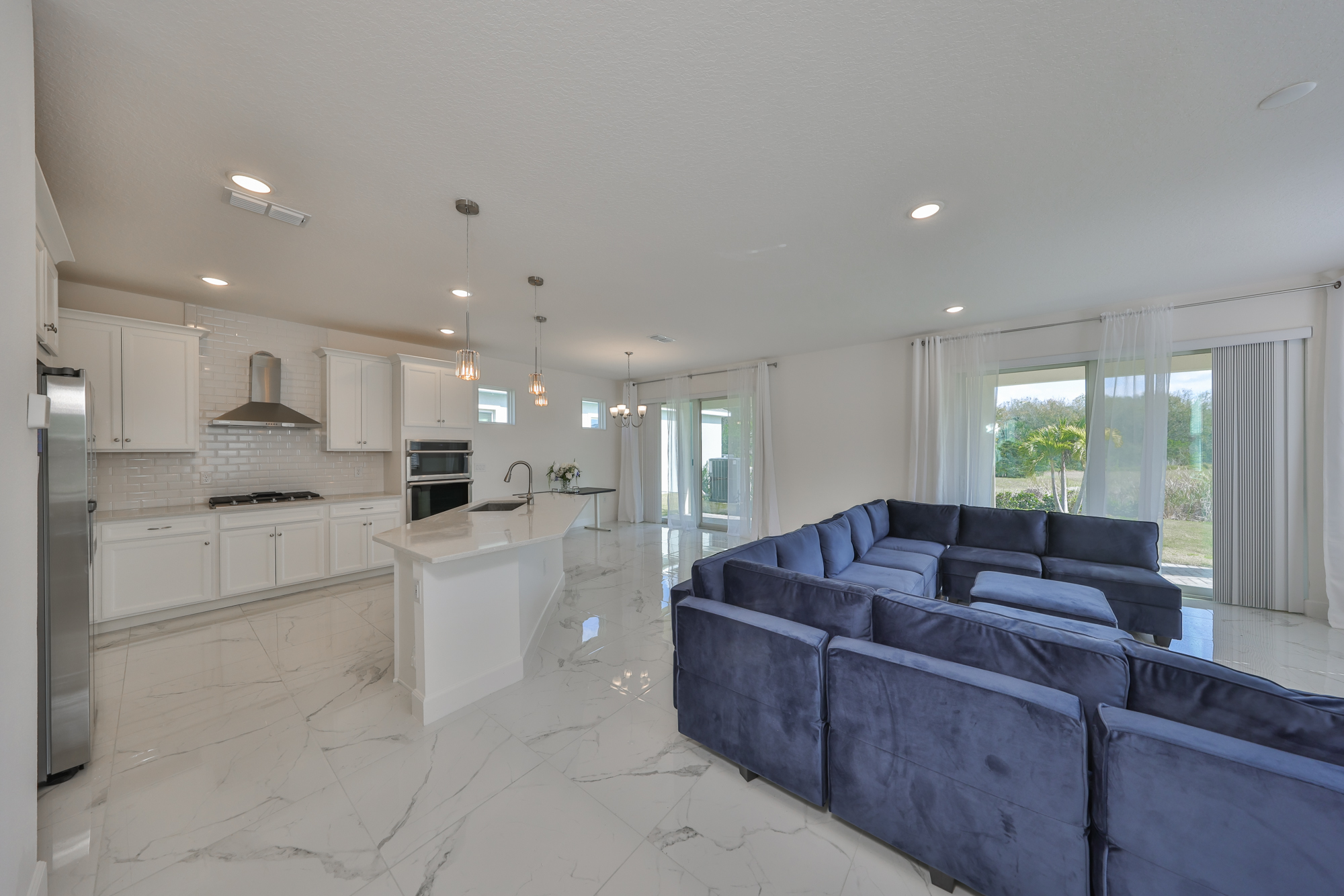 Apollo Beach, Florida, 33572, United States, 4 Bedrooms Bedrooms, ,3 BathroomsBathrooms,Residential,For Sale,1996382