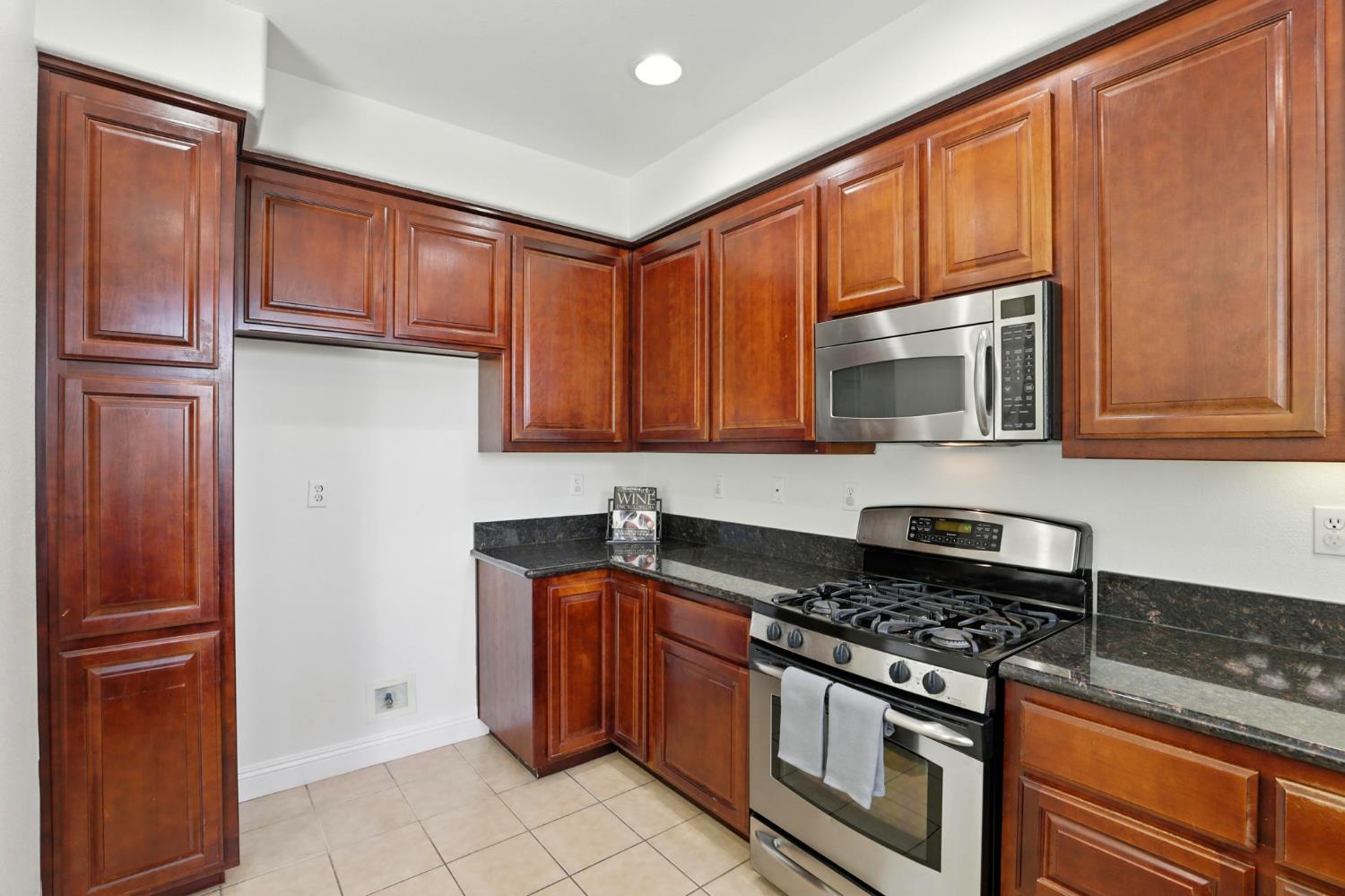 Sacramento, California, 95835, United States, 4 Bedrooms Bedrooms, ,3 BathroomsBathrooms,Residential,For Sale,1950179
