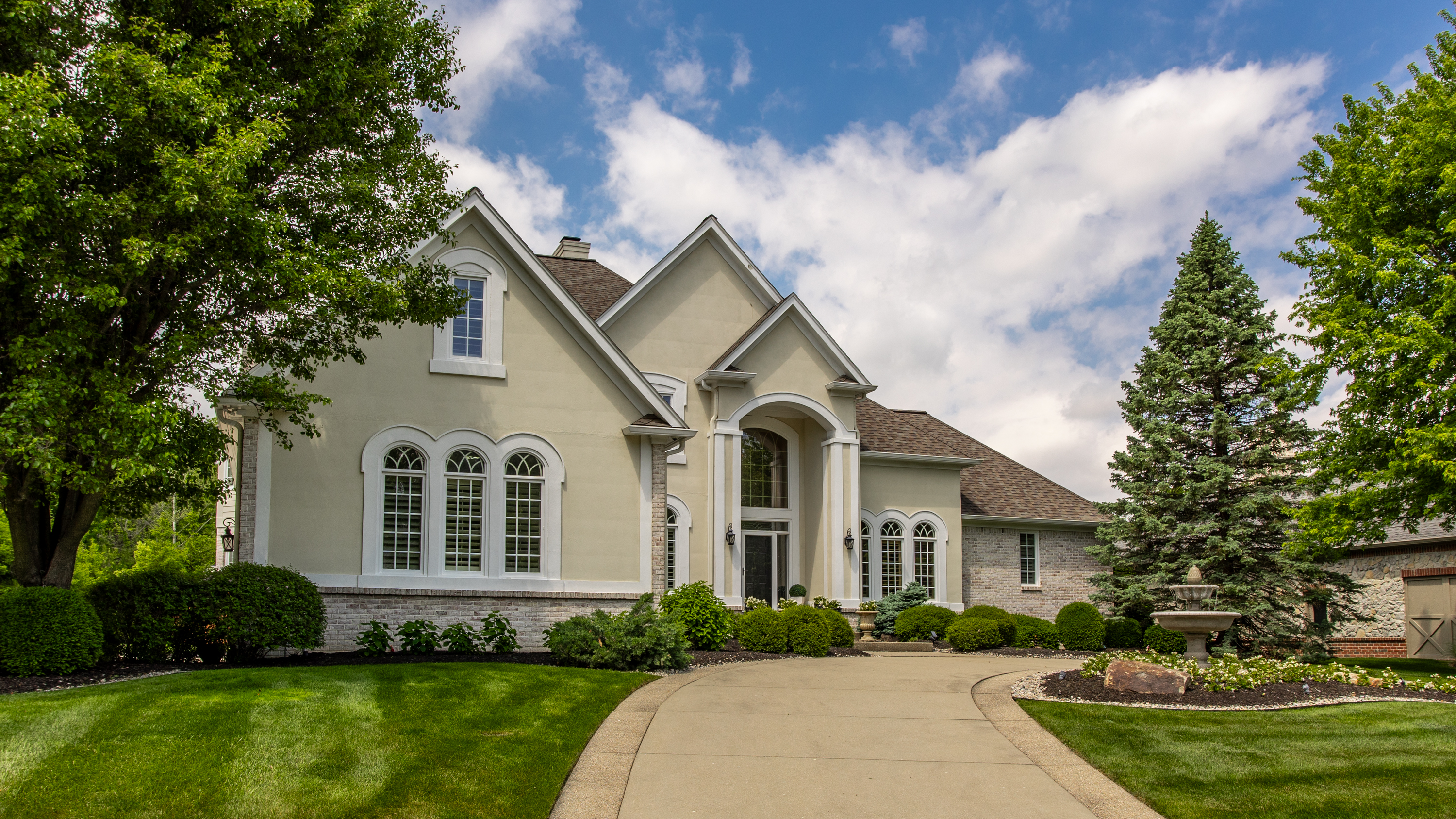  Exceptional West Carmel Home with Resort-Caliber Backyard - 物件實景