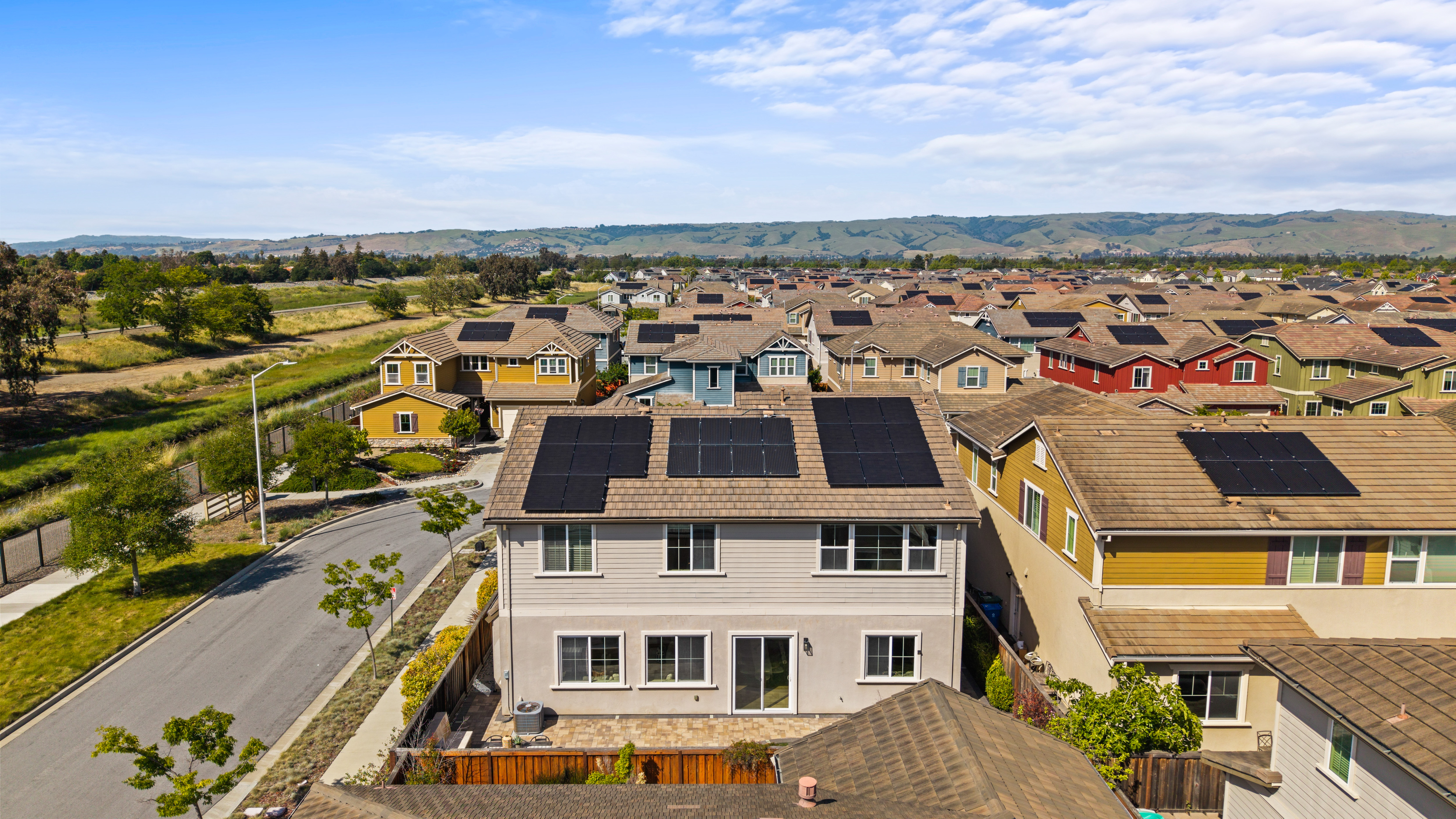  A Beautifully Appointed Patterson Ranch Home Offering Effortless Modern Living - 物件實景