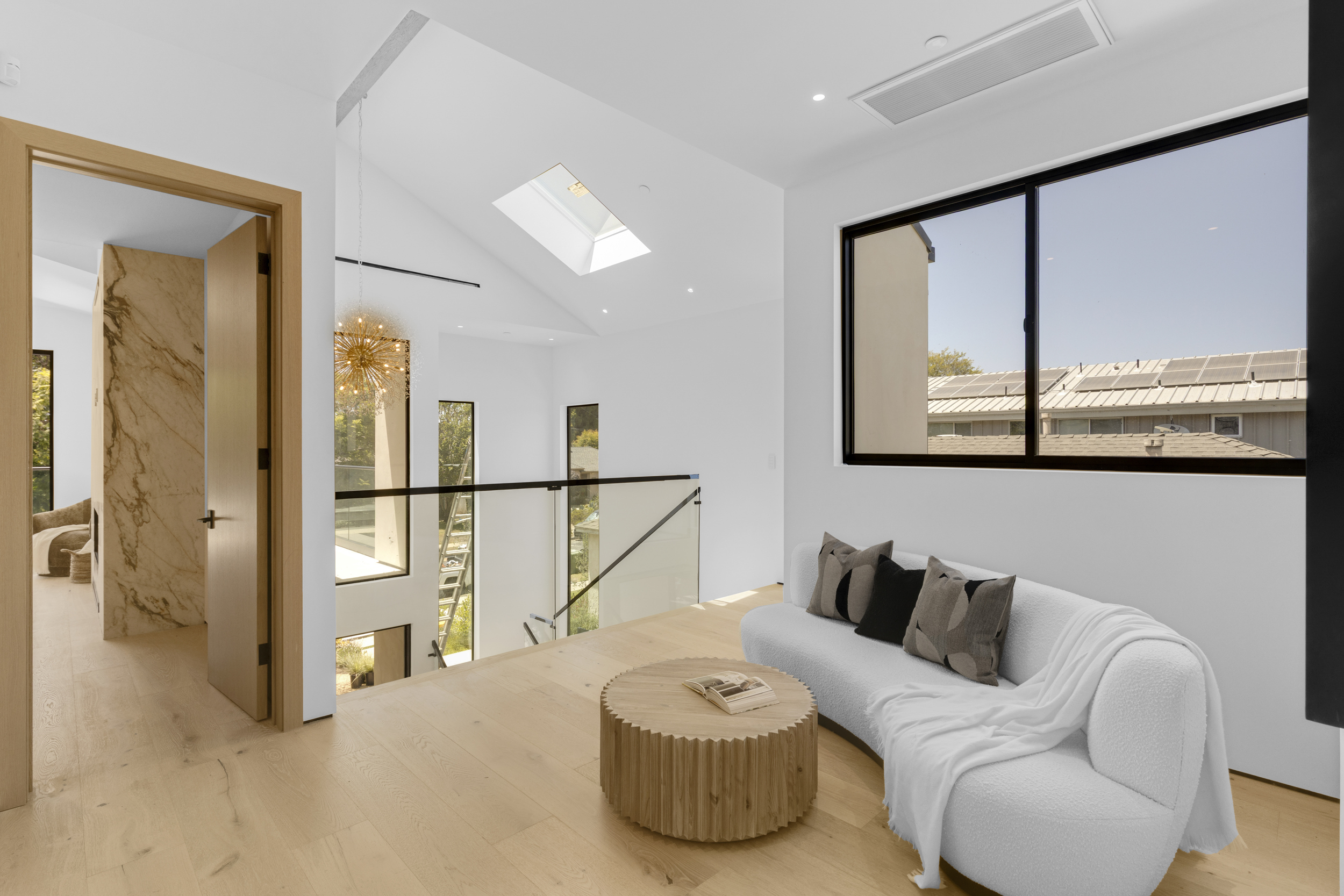  3542 Butler Avenue - 物件實景