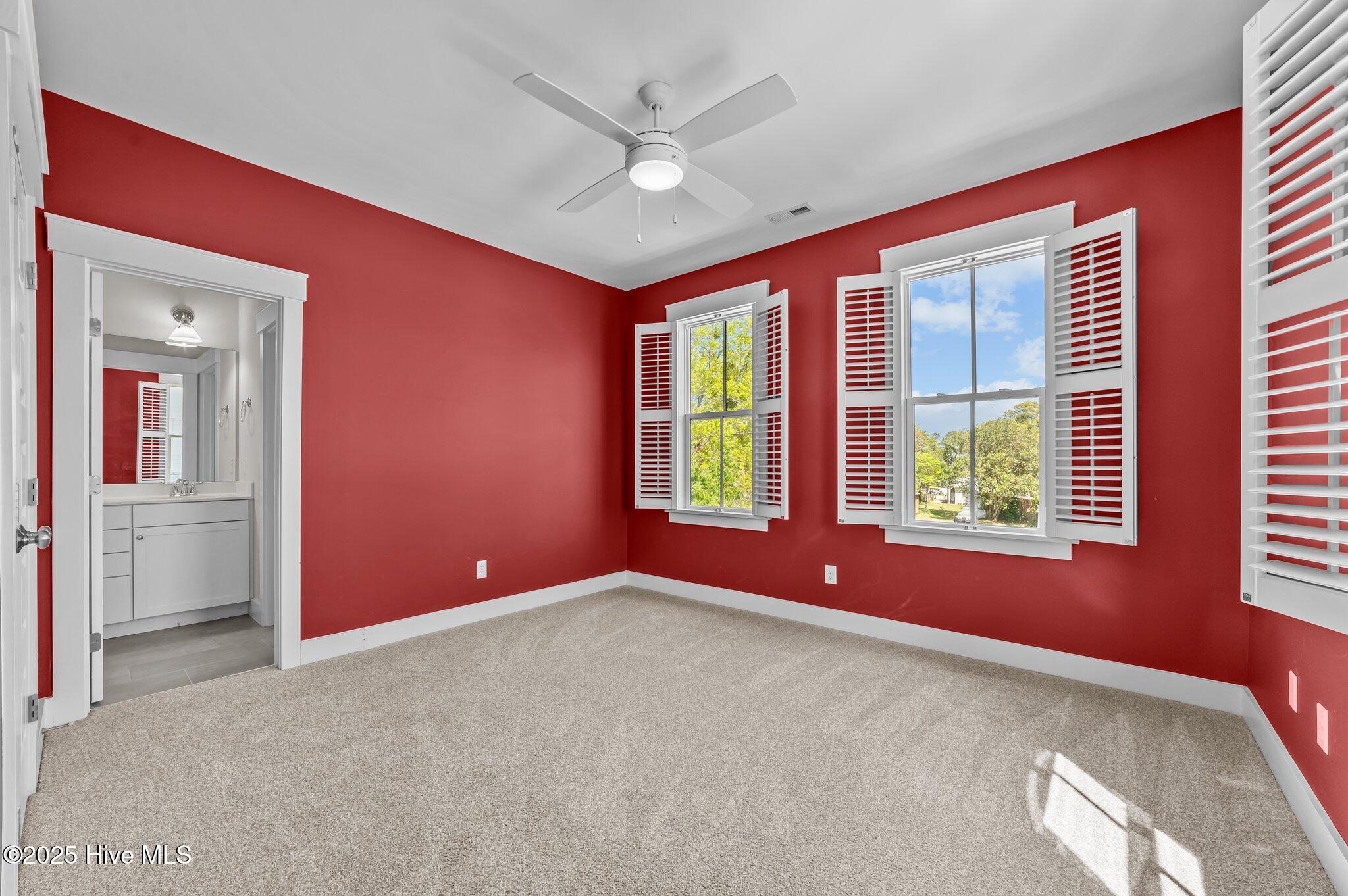 Washington, North Carolina, 27889, United States, 3 Bedrooms Bedrooms, ,3 BathroomsBathrooms,Residential,For Sale,1768142