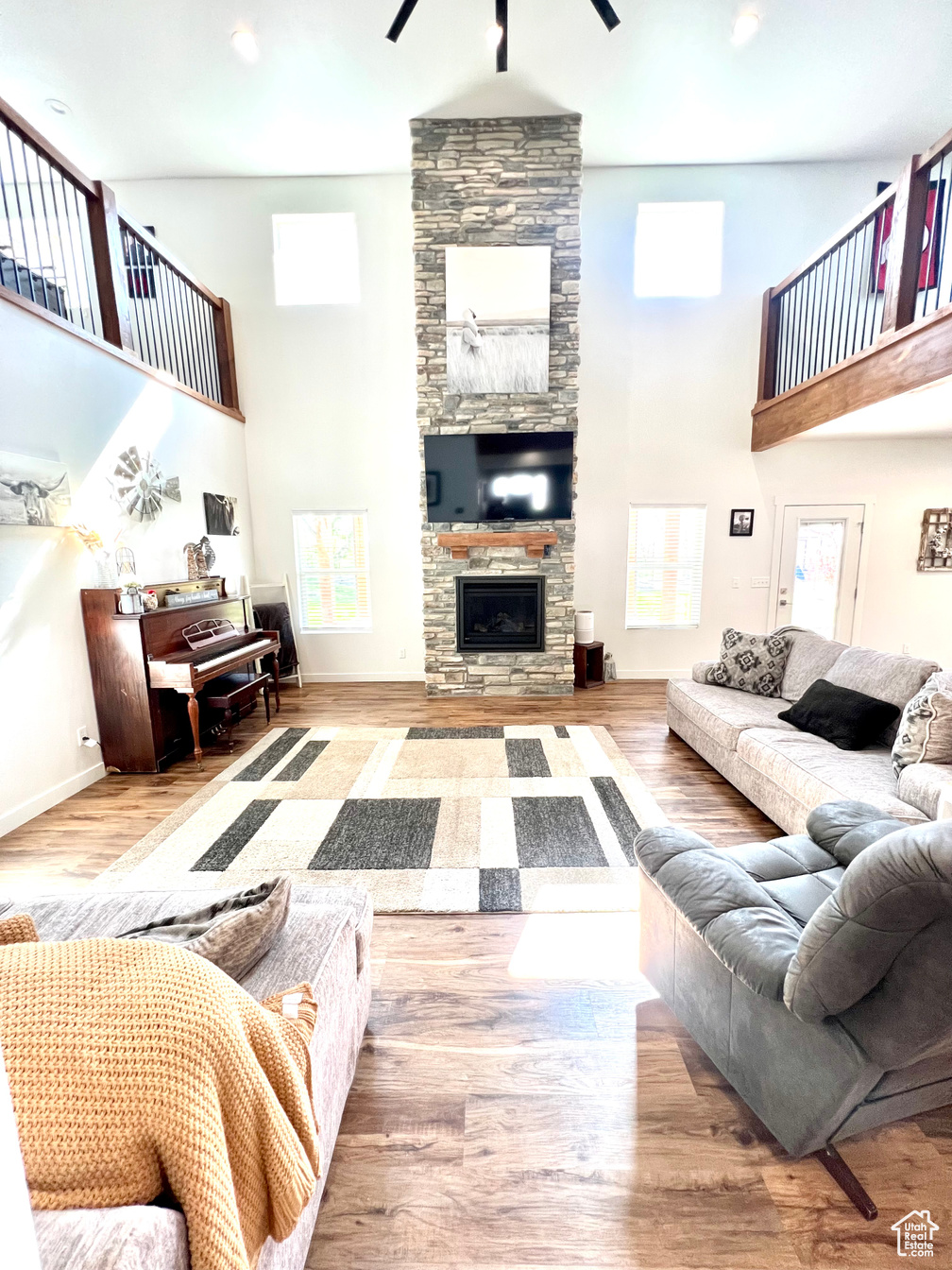 Elsinore, Utah, 84724, United States, 6 Bedrooms Bedrooms, ,4 BathroomsBathrooms,Residential,For Sale,1796854