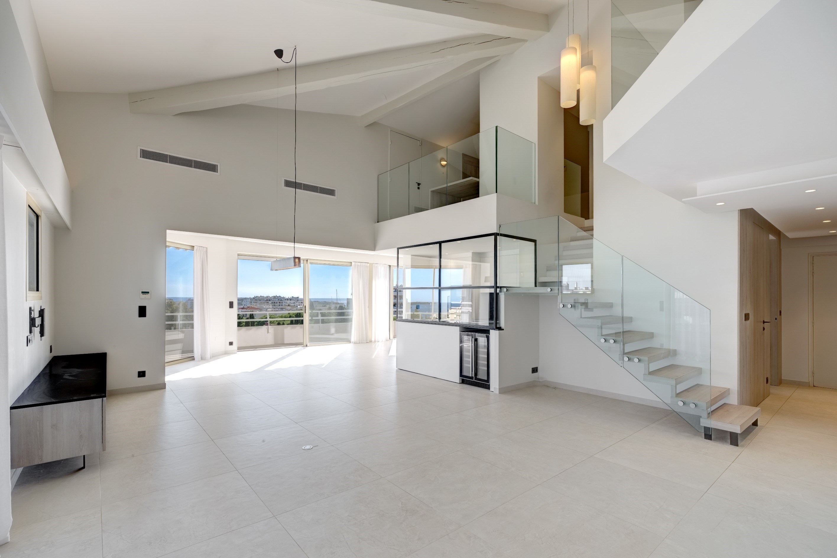  Exceptional 200m2 Penthouse  with Panoramic Sea Views, close to all commodities… - 物件實景