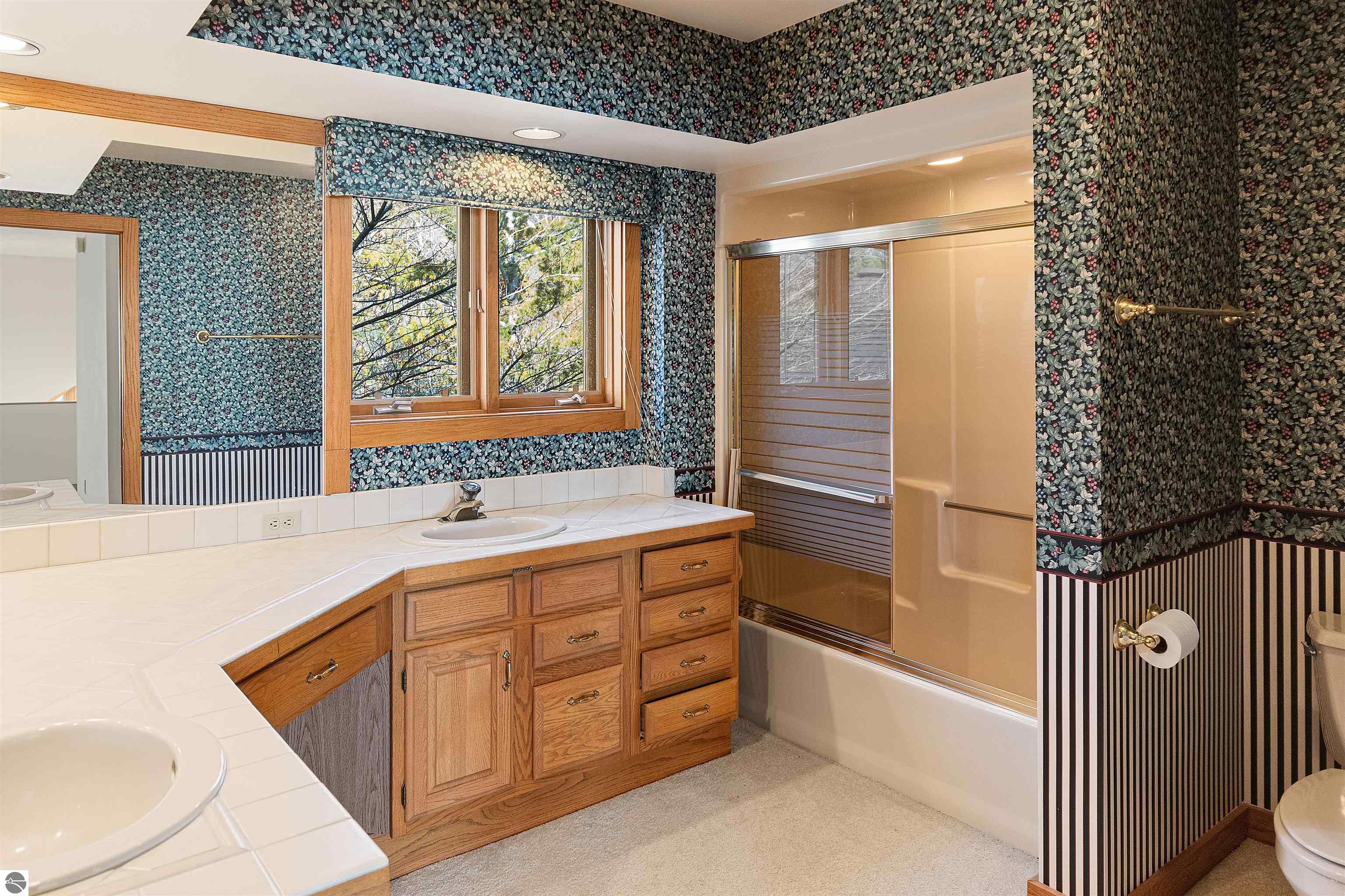 Traverse City, Michigan, 49686, United States, 5 Bedrooms Bedrooms, ,4 BathroomsBathrooms,Residential,For Sale,1770501