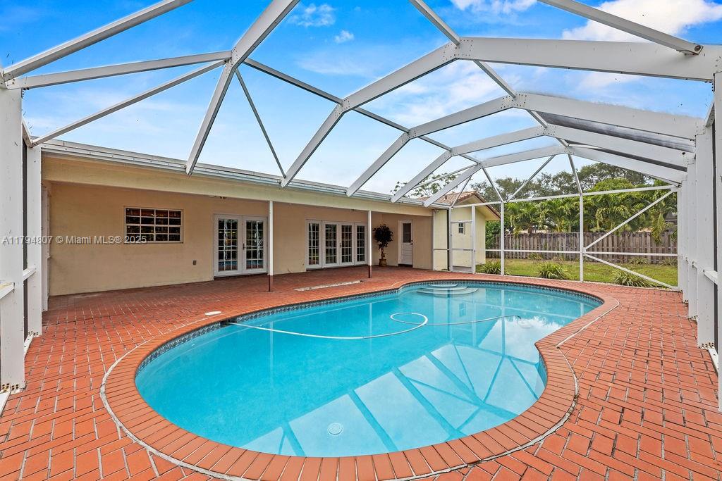 Plantation, Florida, 33324, United States, 3 Bedrooms Bedrooms, ,2 BathroomsBathrooms,Residential,For Sale,1792885