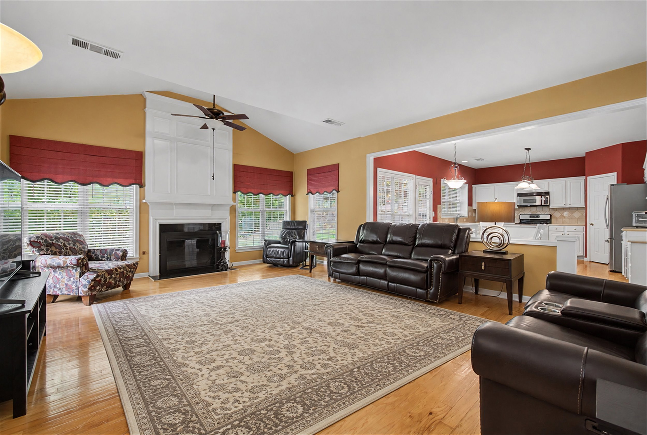  Unbeatable Value in Highly Sought-After Woodstock Neighborhood - 物件實景