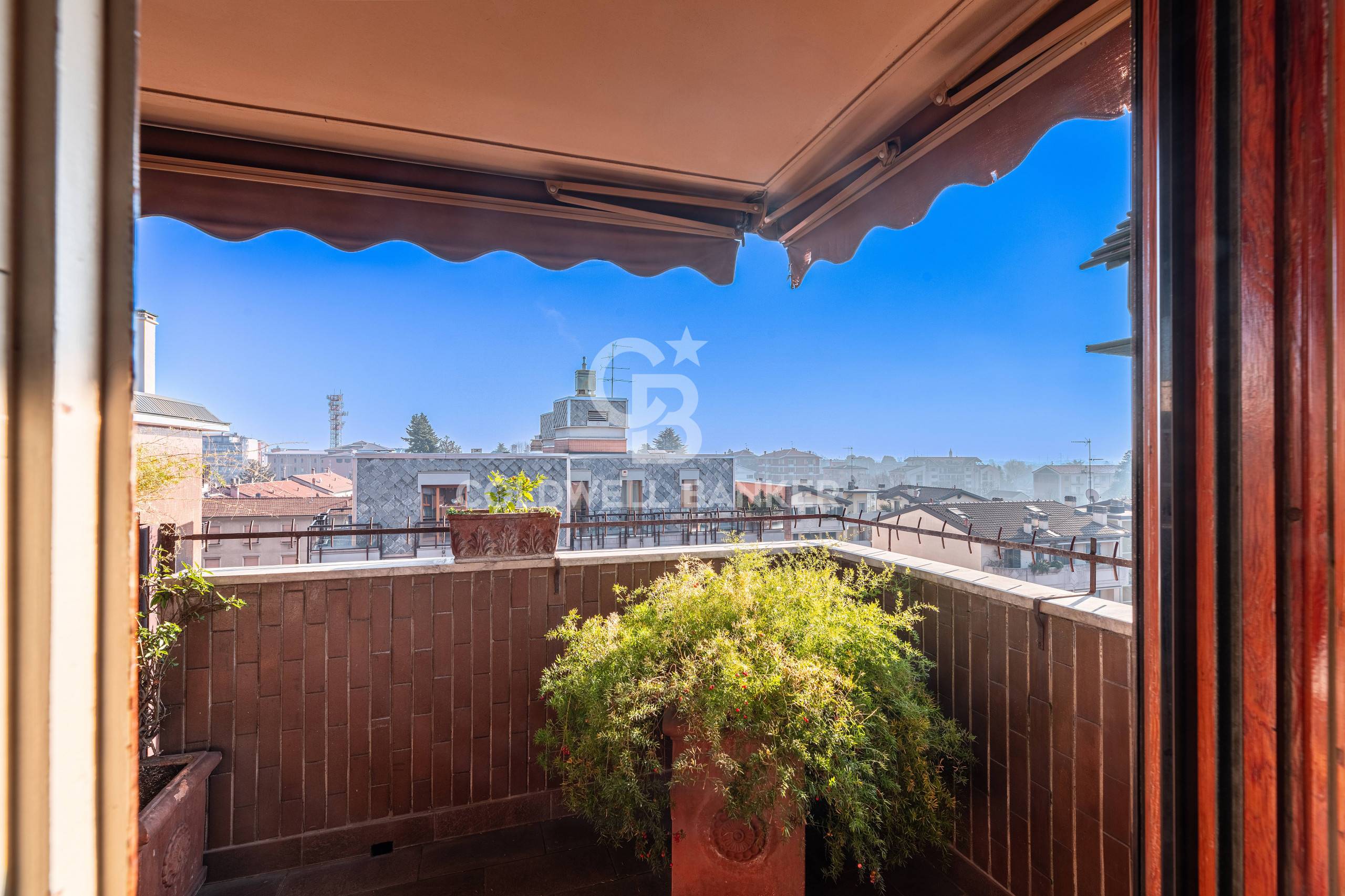 Seregno, Monza e Brianza, 20038, IT, 4 Bedrooms Bedrooms, ,4 BathroomsBathrooms,Residential,For Sale,1938975