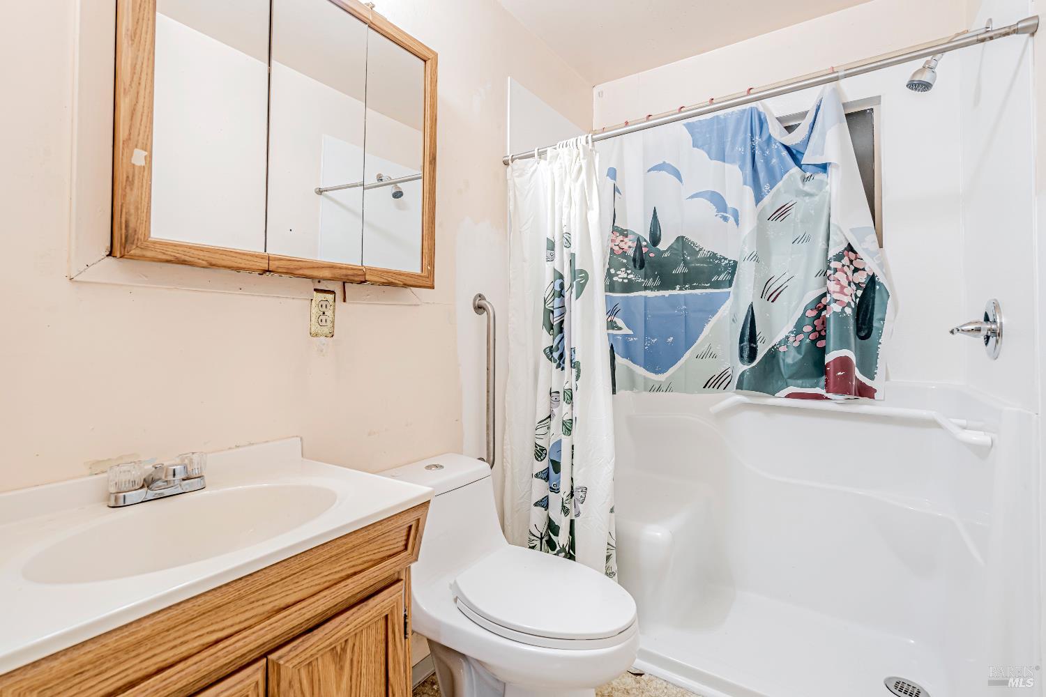 Petaluma, California, 94954, United States, 4 Bedrooms Bedrooms, ,2 BathroomsBathrooms,Residential,For Sale,1917667