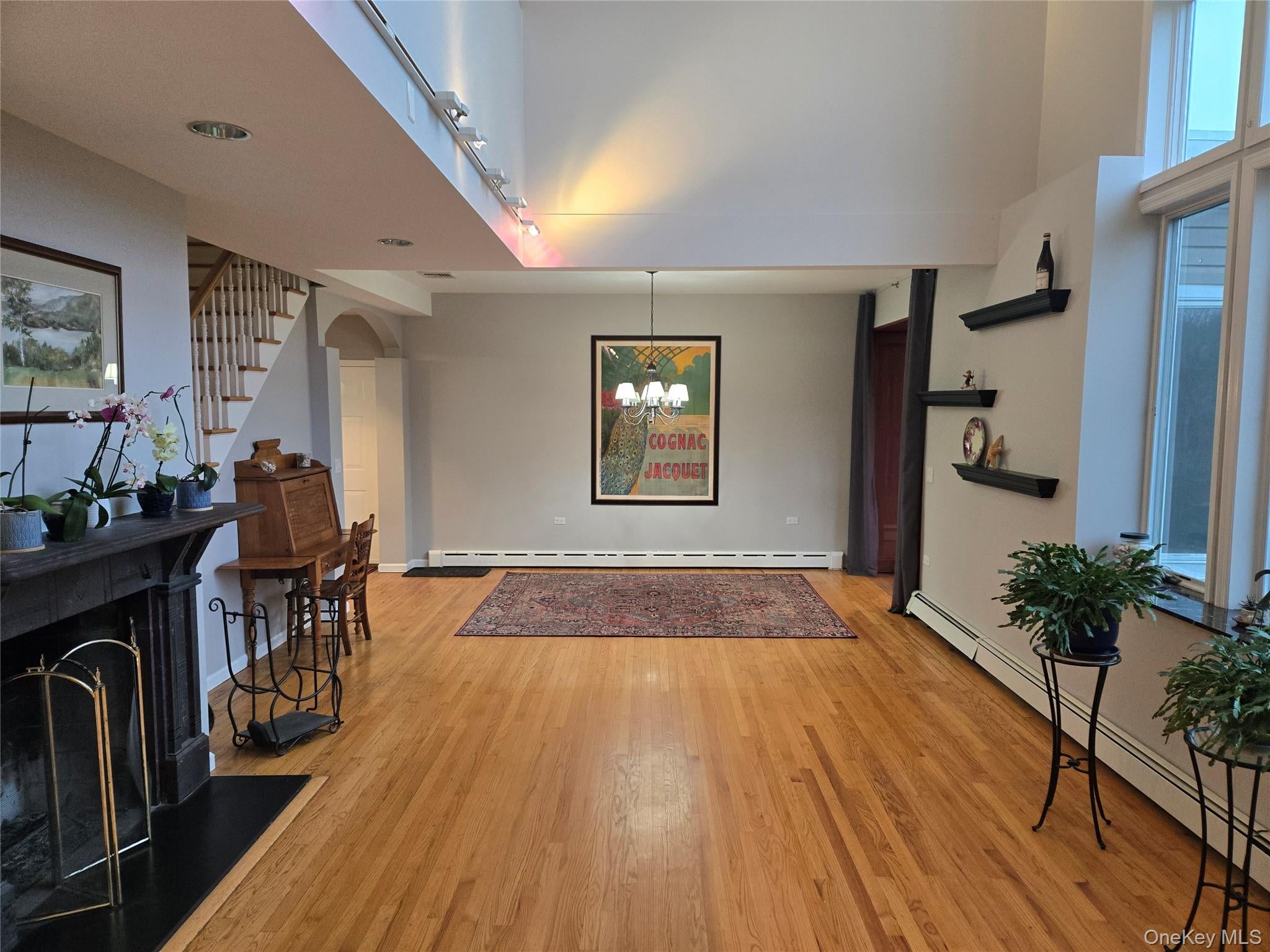 Washingtonville, New York, 10992, United States, 4 Bedrooms Bedrooms, ,4 BathroomsBathrooms,Residential,For Sale,2017576