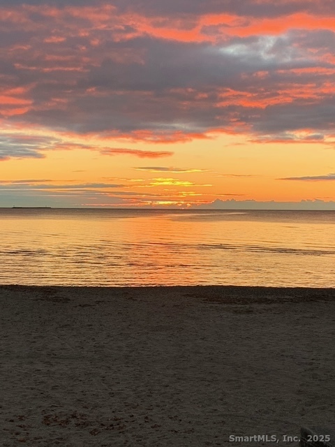 Milford, Connecticut, 06460, United States, 3 Bedrooms Bedrooms, ,2 BathroomsBathrooms,Residential,For Sale,1997476