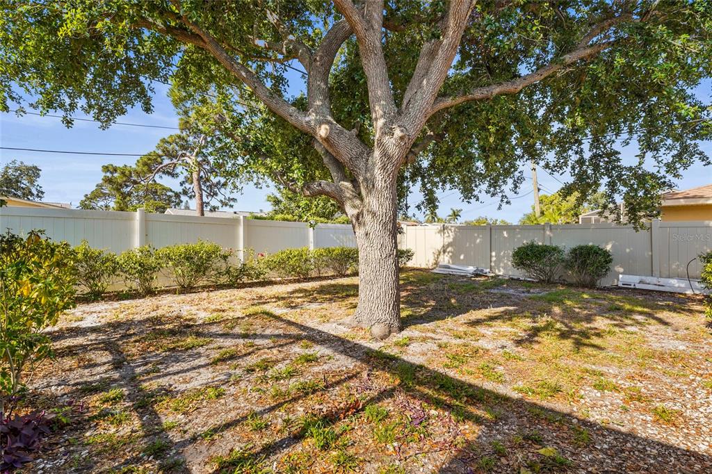 Bradenton, Florida, 34209, United States, 3 Bedrooms Bedrooms, ,2 BathroomsBathrooms,Residential,For Sale,1743662