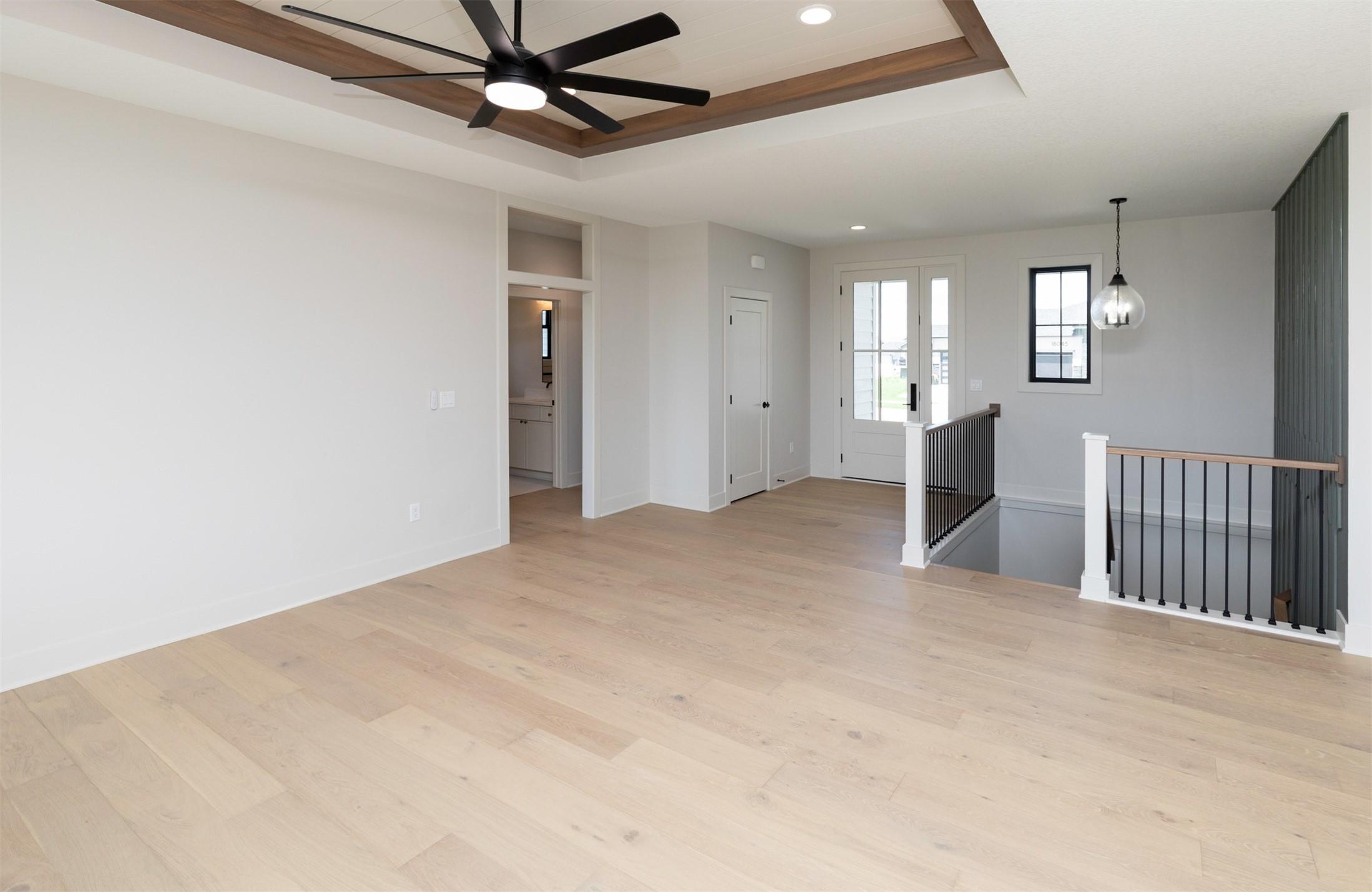 Clive, Iowa, 50325, United States, 5 Bedrooms Bedrooms, ,3 BathroomsBathrooms,Residential,For Sale,1910418