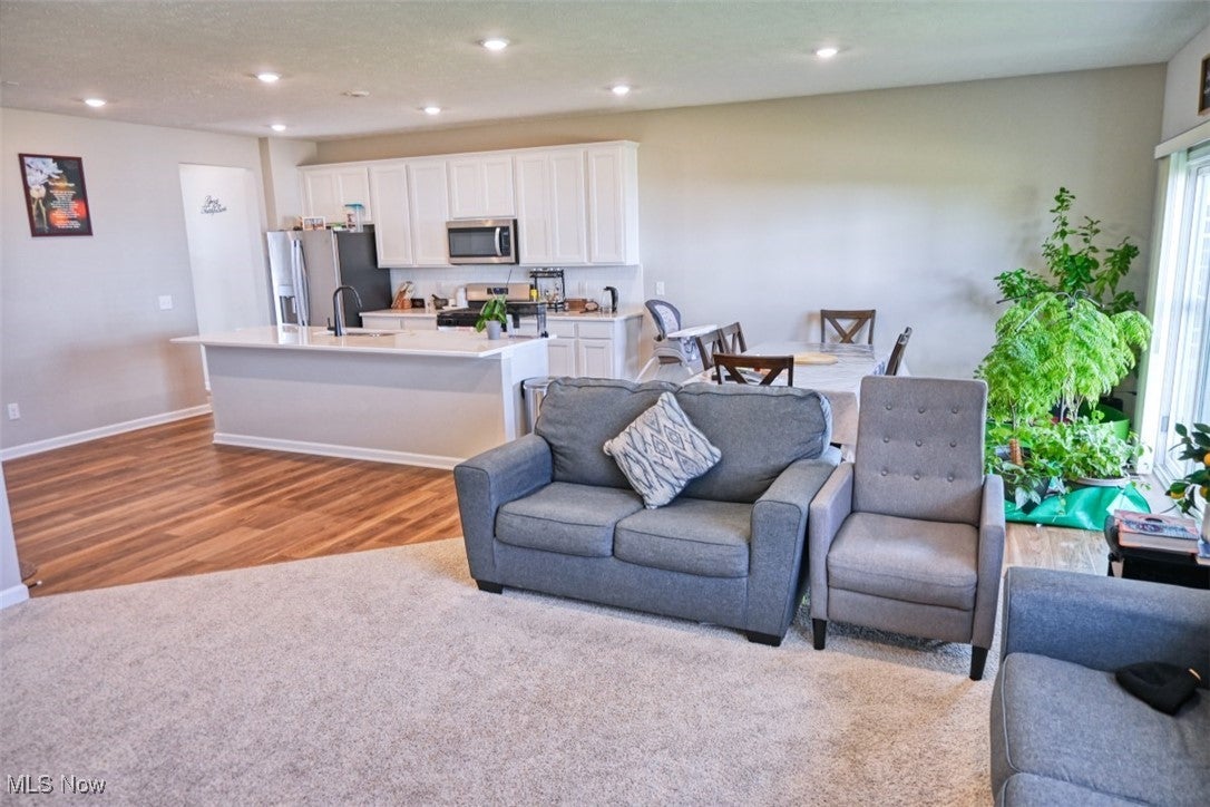 Columbia Station, Ohio, 44028, United States, 4 Bedrooms Bedrooms, ,3 BathroomsBathrooms,Residential,For Sale,1994241