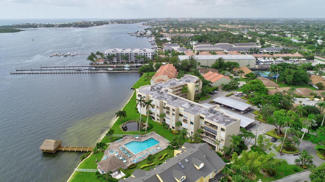 Hypoluxo, Florida, 33462, United States, 2 Bedrooms Bedrooms, ,2 BathroomsBathrooms,Residential,For Sale,1736314