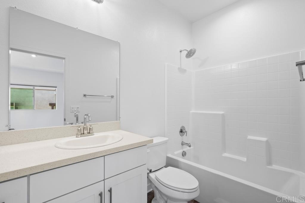 El Cajon, California, 92020, United States, 3 Bedrooms Bedrooms, ,3 BathroomsBathrooms,Residential,For Sale,1932515