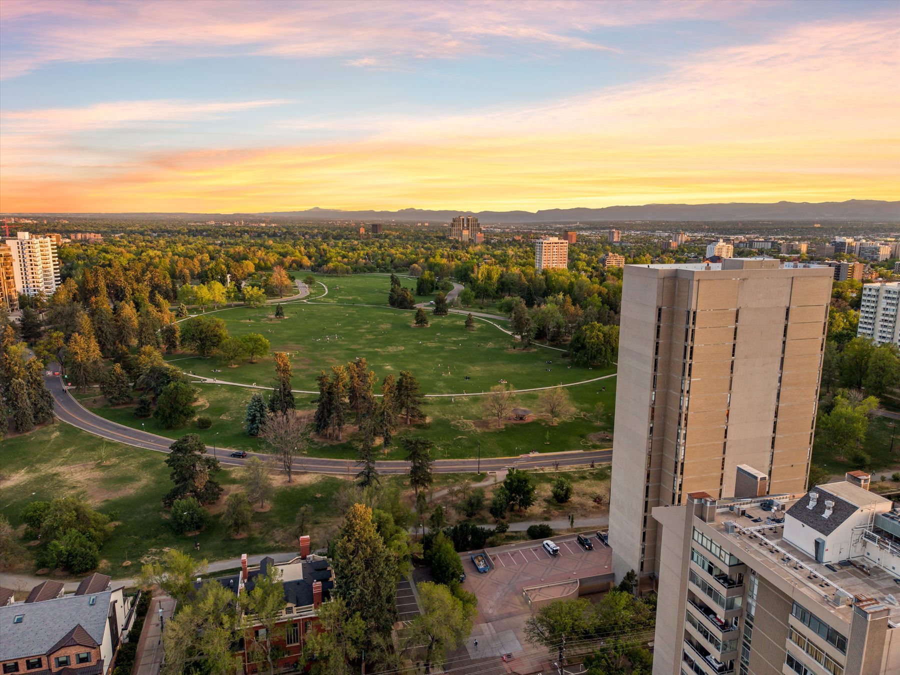  Unbeatable Location at the Top of Cheesman Park - 物件實景