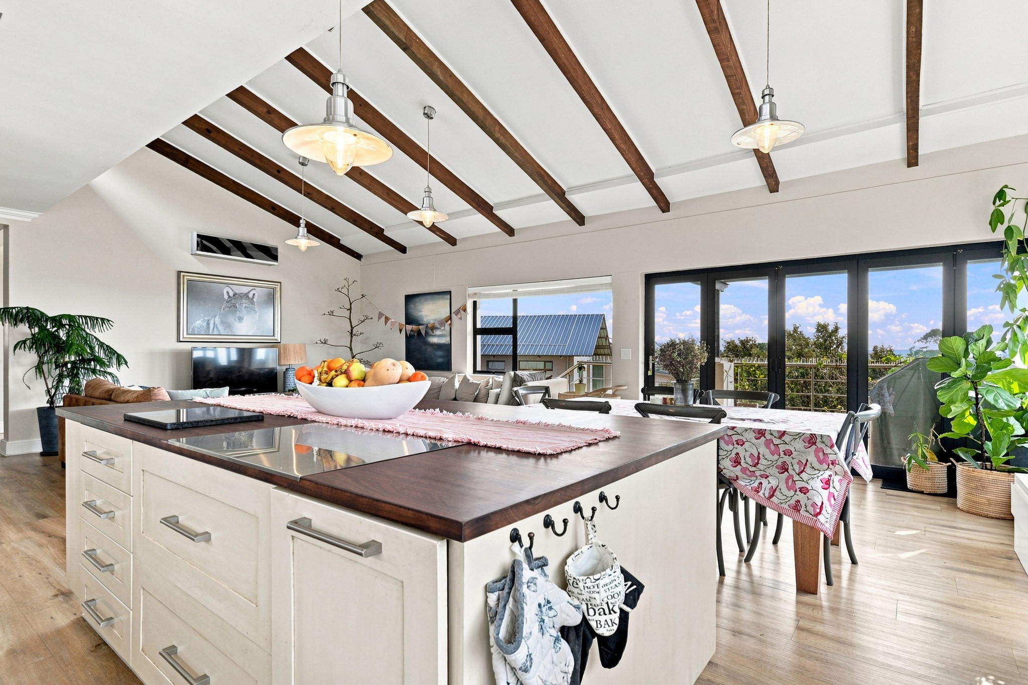  Space to Live. Room to Grow. A Lifestyle to Love in Stonehurst Mountain Estate - 物件實景