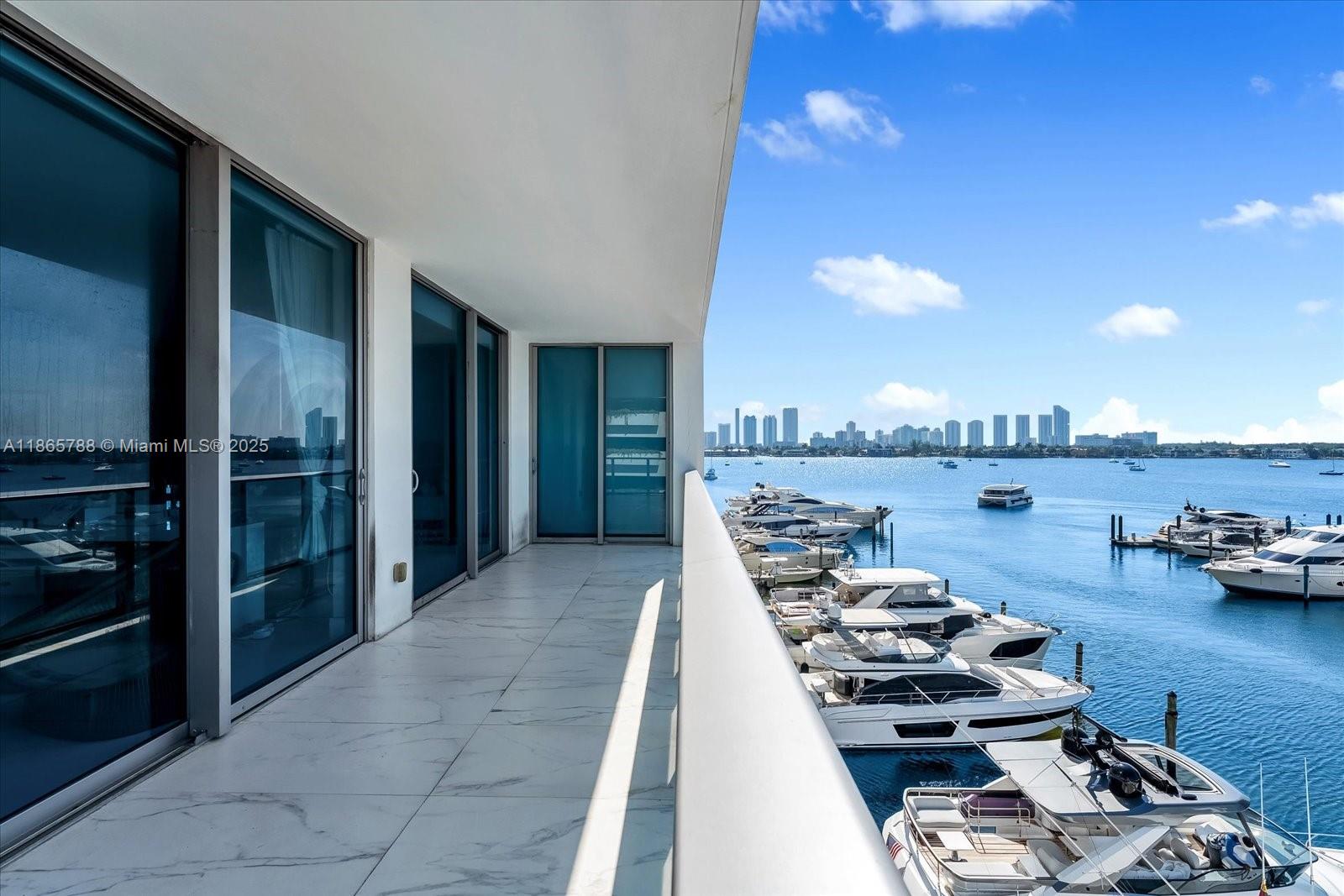 North Miami Beach, Florida, 33160, United States, 2 Bedrooms Bedrooms, ,3 BathroomsBathrooms,Residential,For Sale,1926964