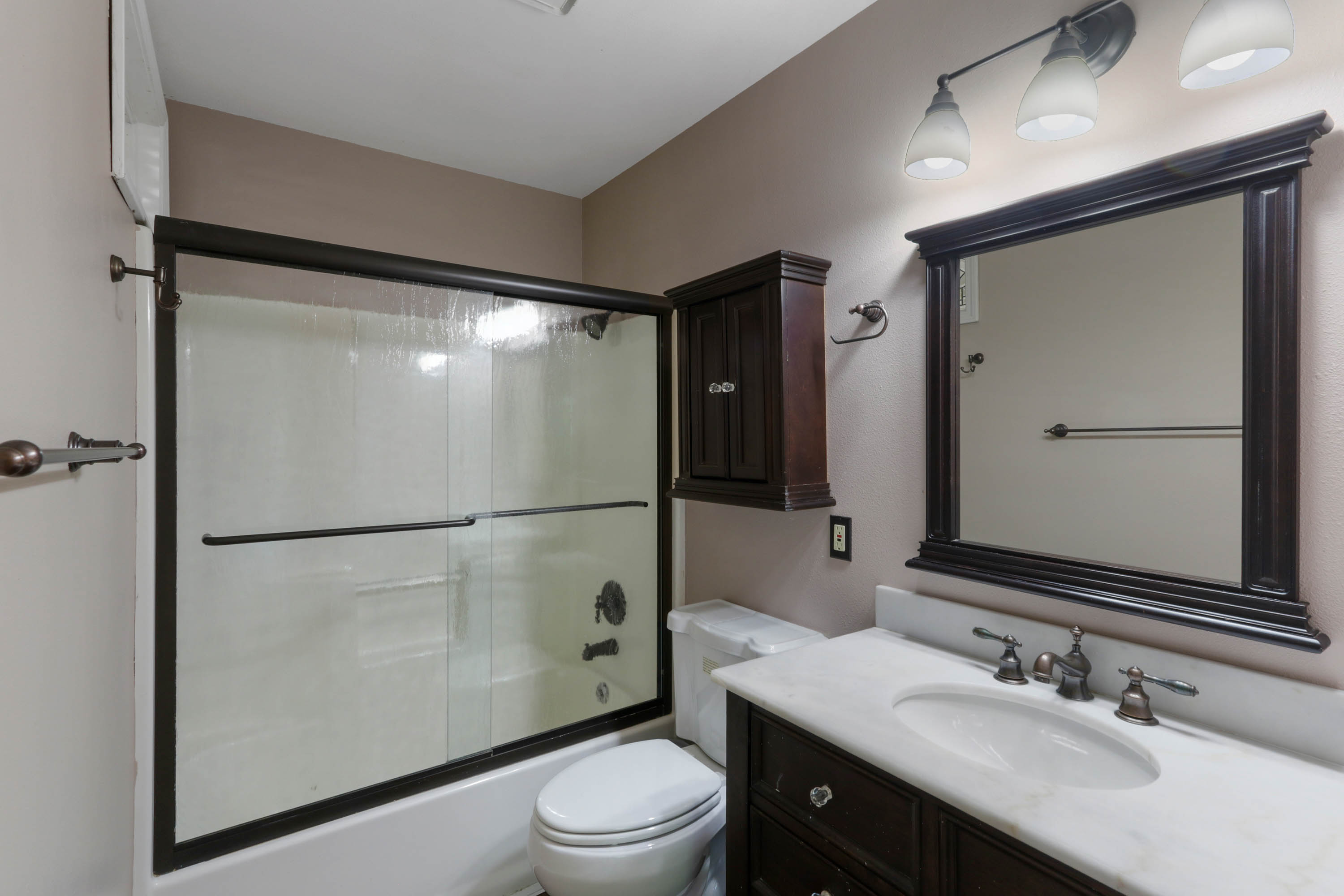 Sandpoint, Idaho, 83864, United States, 3 Bedrooms Bedrooms, ,2 BathroomsBathrooms,Residential,For Sale,2005363